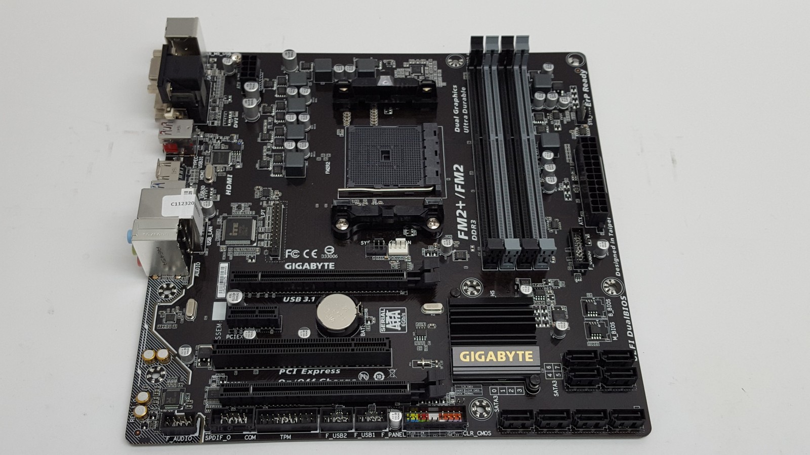 Gigabyte GA-F2A88XM-D3HP AMD Socket FM2+ DDR3 Desktop Motherboard