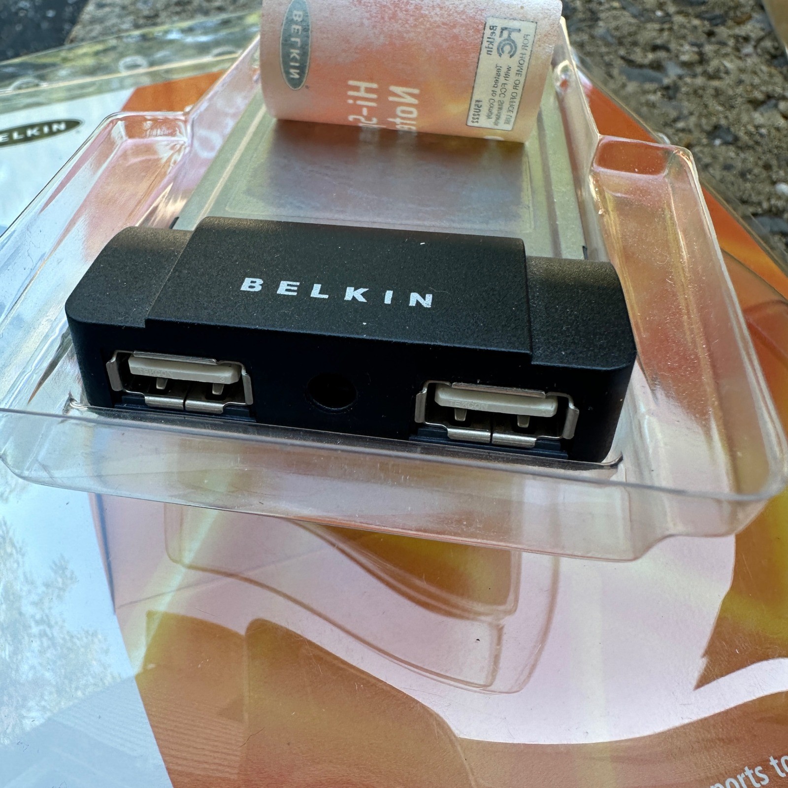 Belkin F5U222 Hi-Speed USB 2.0 Notebook CardBus PC Card 2-Port Laptop XP 98 2003