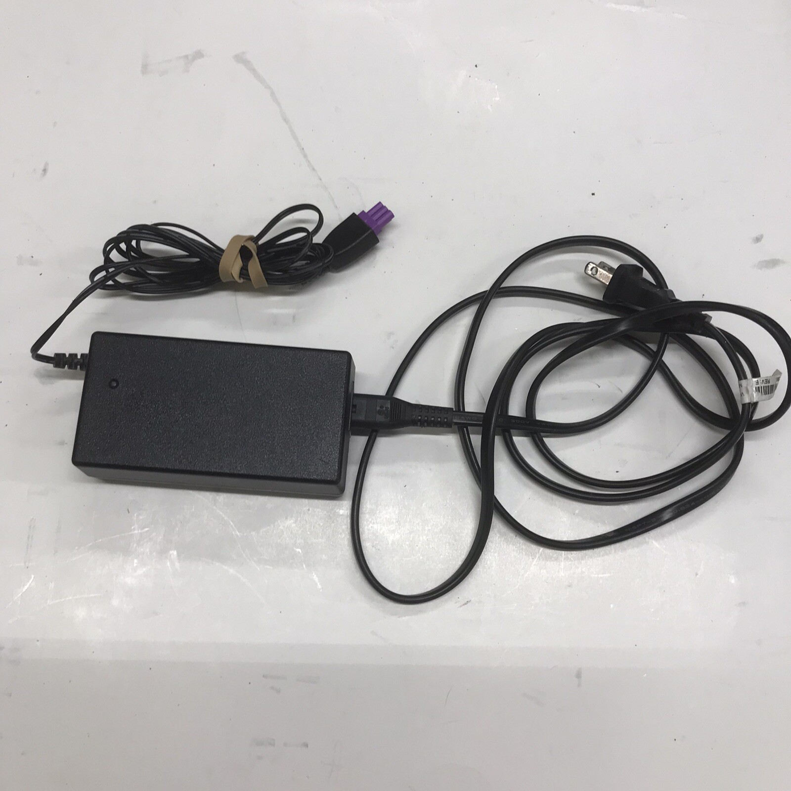 OEM HP AC Power Adapter Model 0957-2230 Black #LOT8909. 