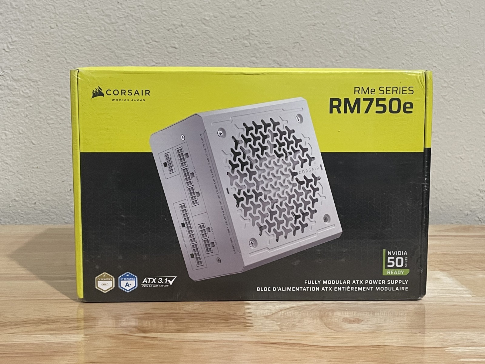 CORSAIR - RMe Series RM750e 80 PLUS White Fully Modular Low-Noise ATX 3.1 and ..