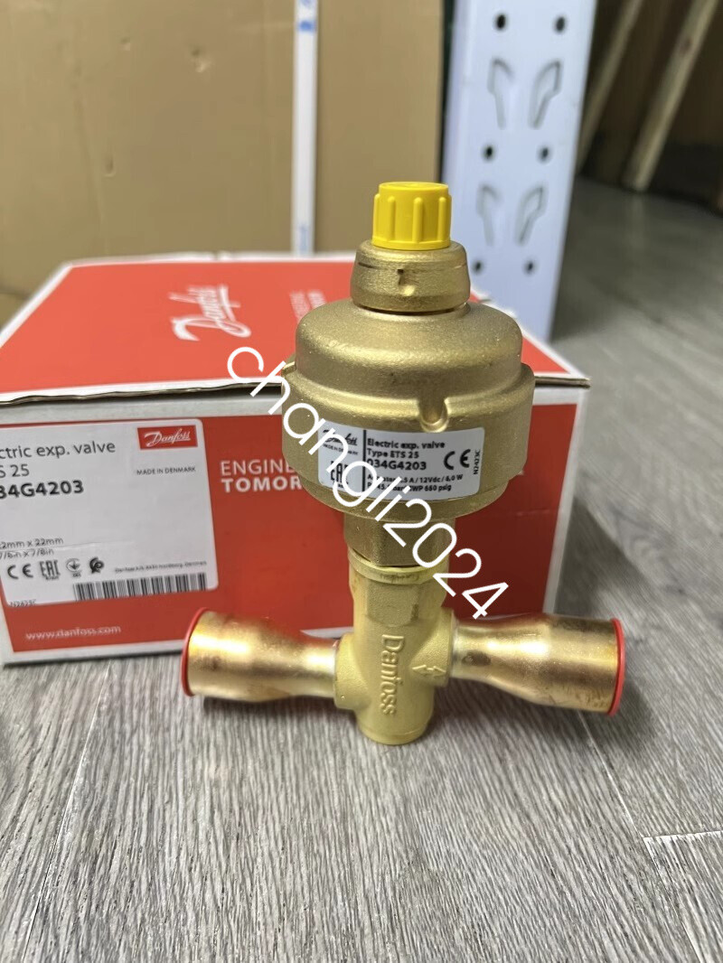 1pcs New  Danfoss Carrier Electronic Expansion Valve ETS25 034G4203