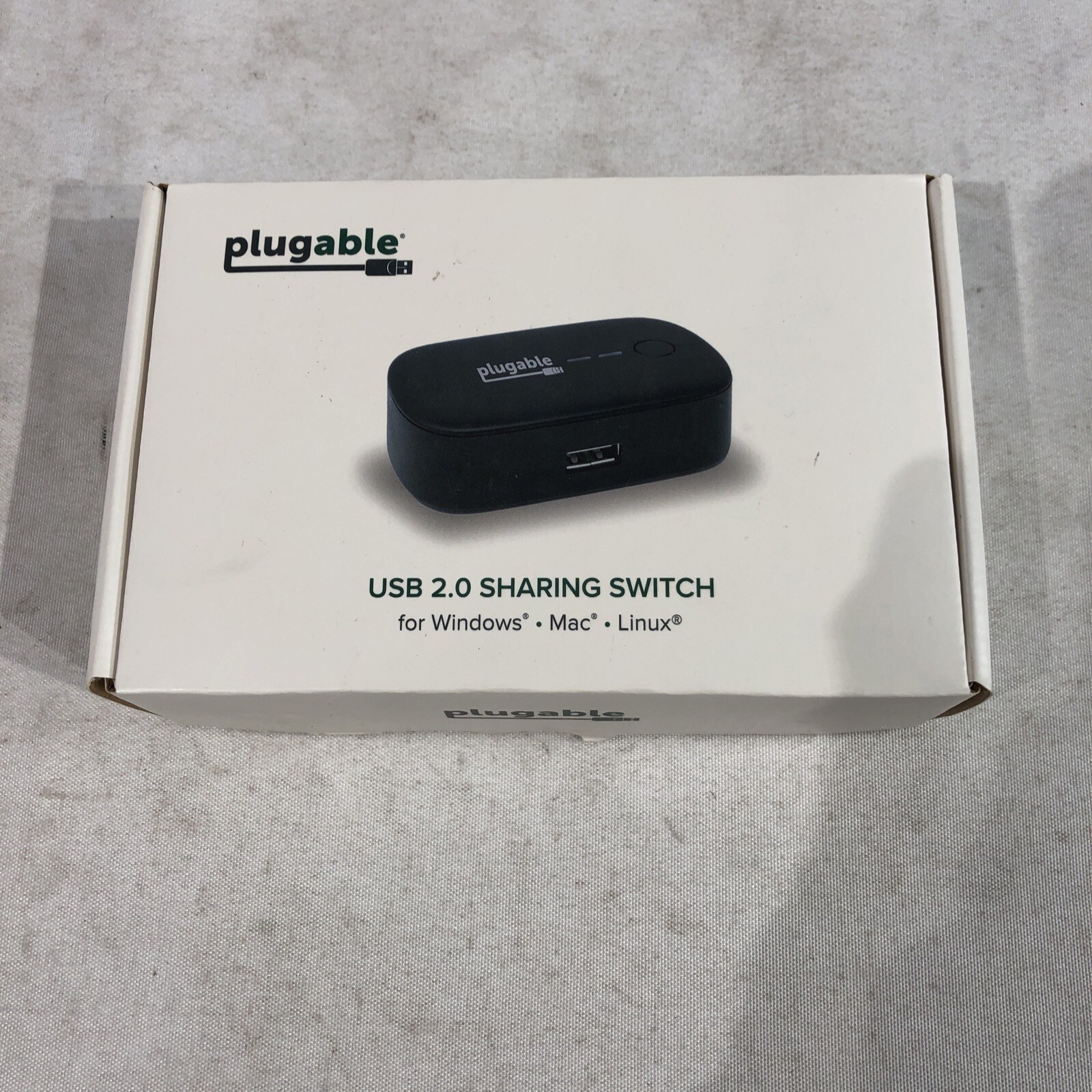 Plugable USB 2.0 Switch for One-Button USB Sharing Between Two Computers