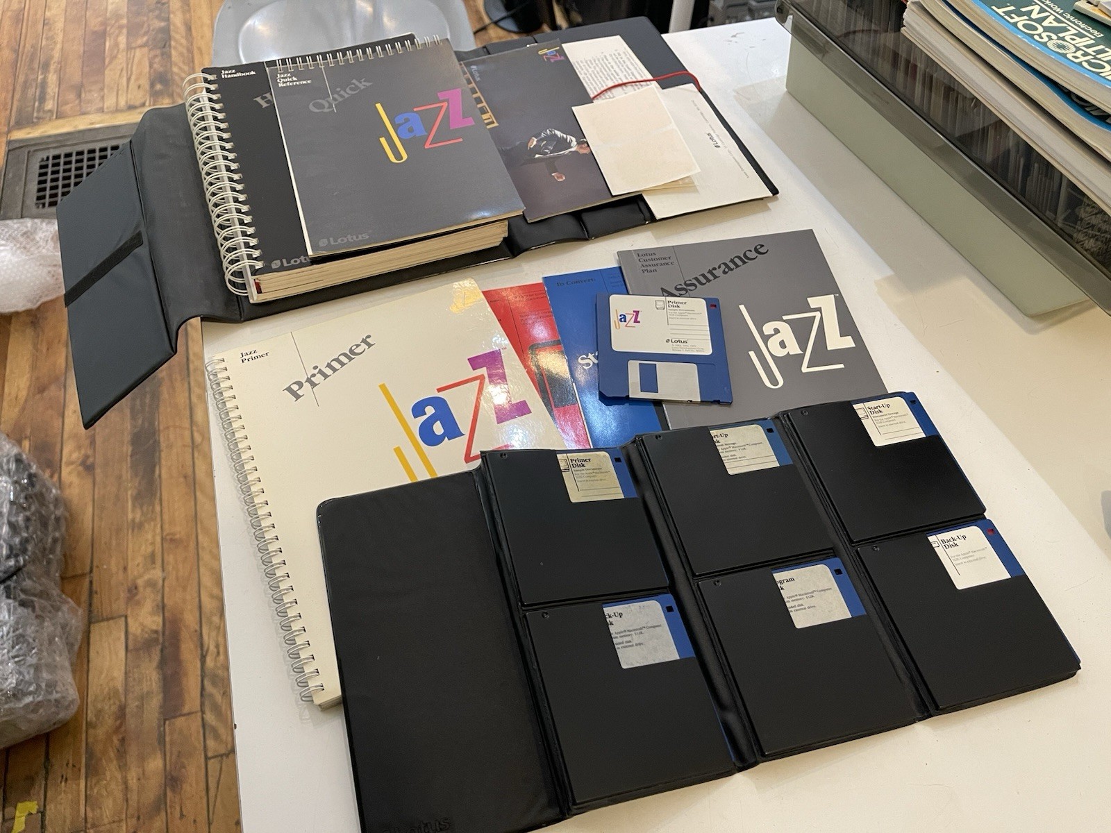 1985 Lotus Jazz Business Software for Apple Macintosh 512K Etc