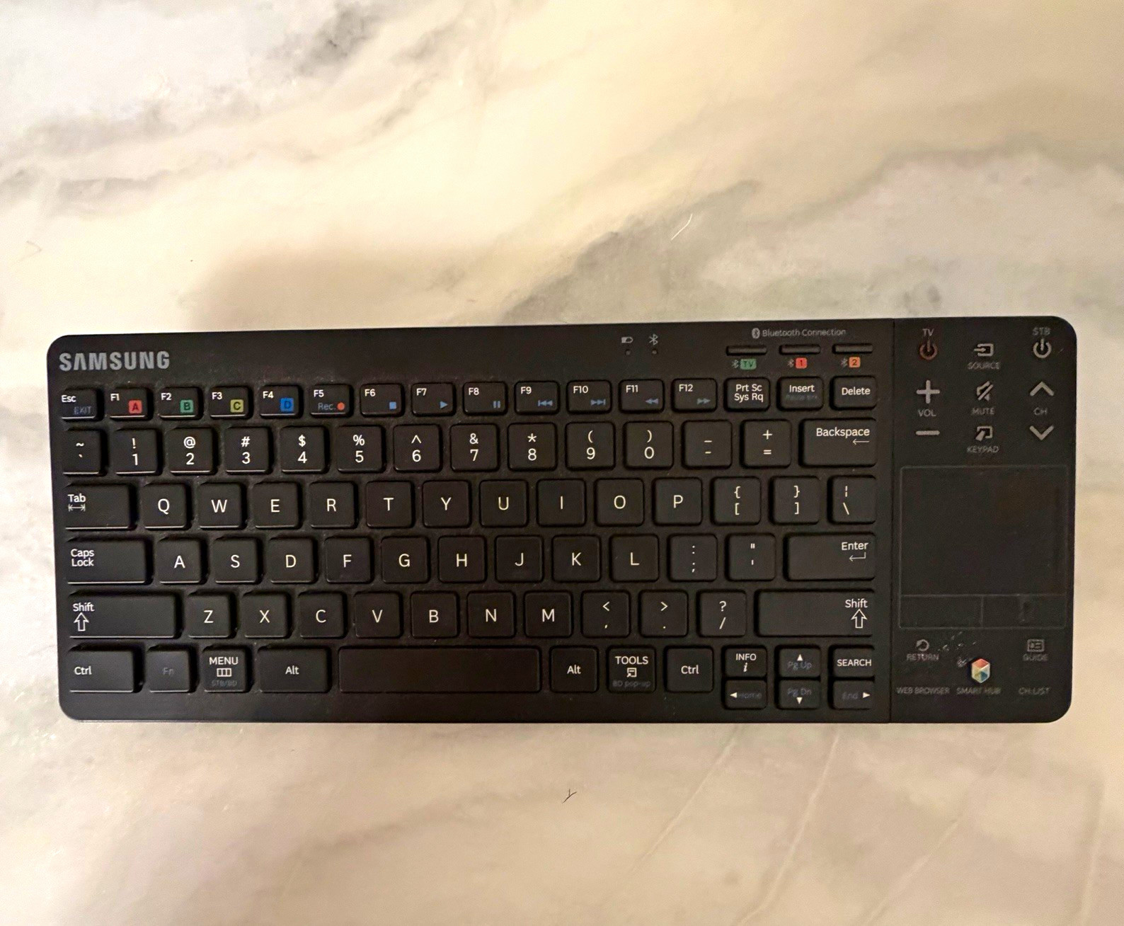 Samsung VG-KBD2000 Bluetooth Keyboard w/ Touchpad Black Compact QWERTY