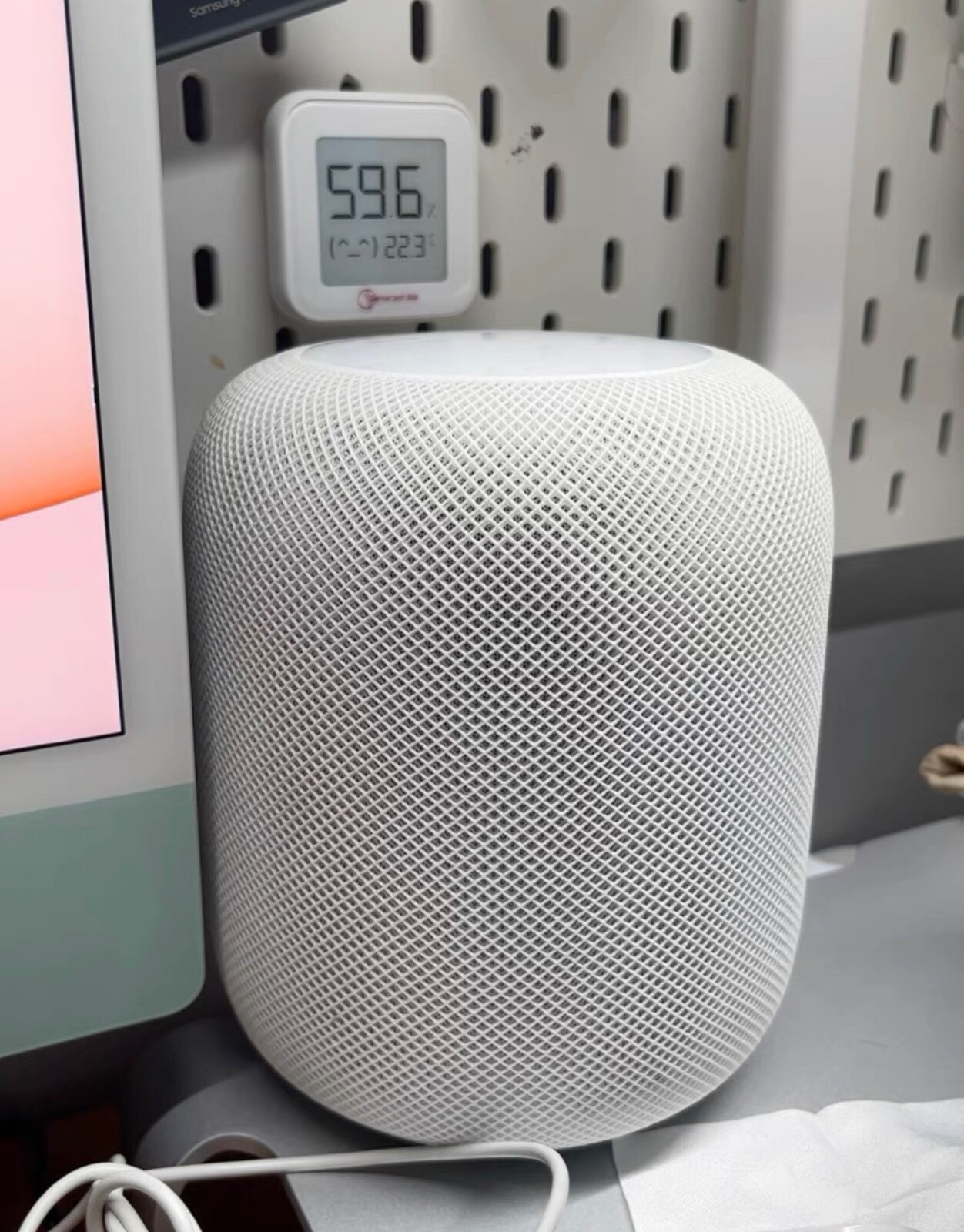 Apple HomePod 1st Gen White (Preowned)