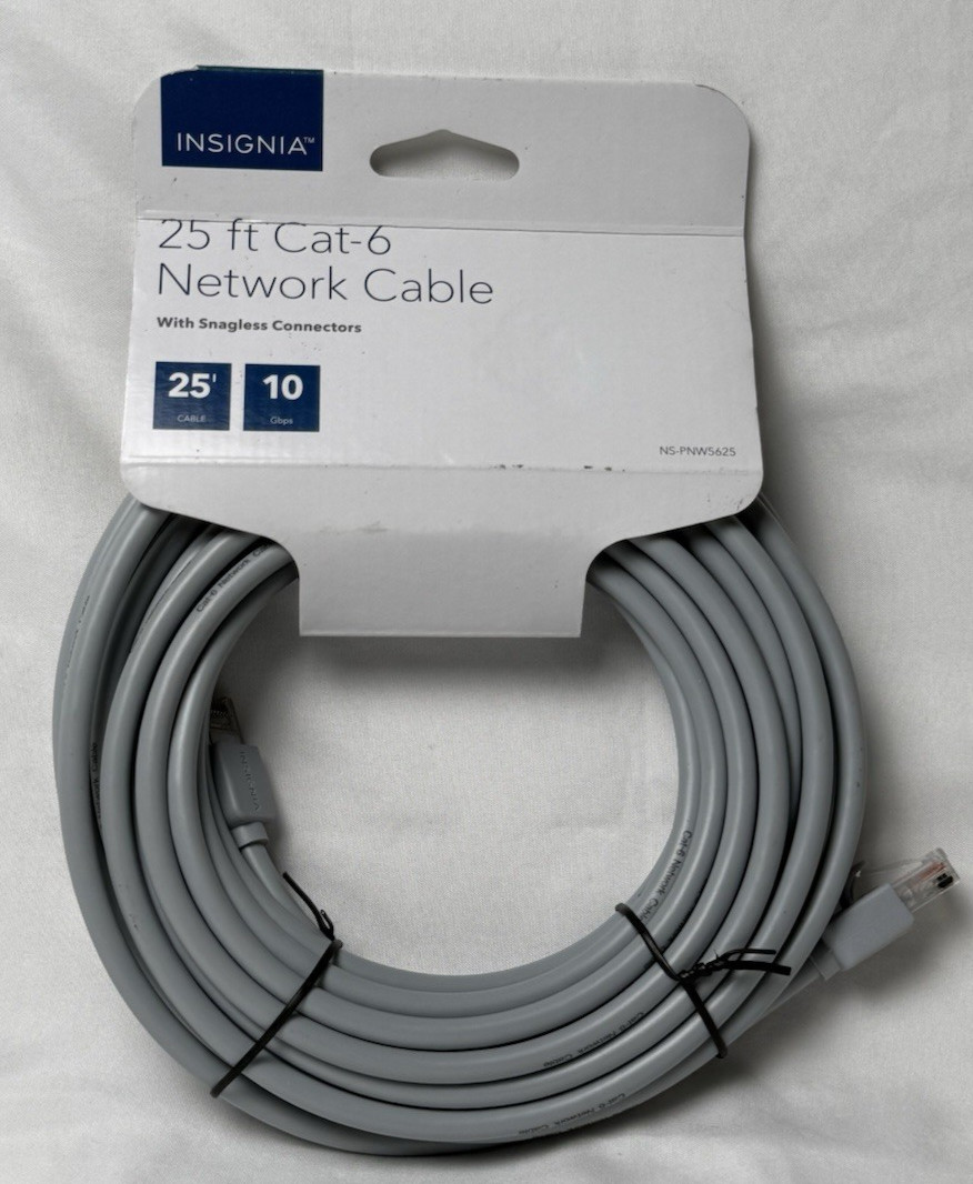 Insignia 25' Ft Cat-6 Ethernet Network Cable RJ45 Snagless Connector New in Box