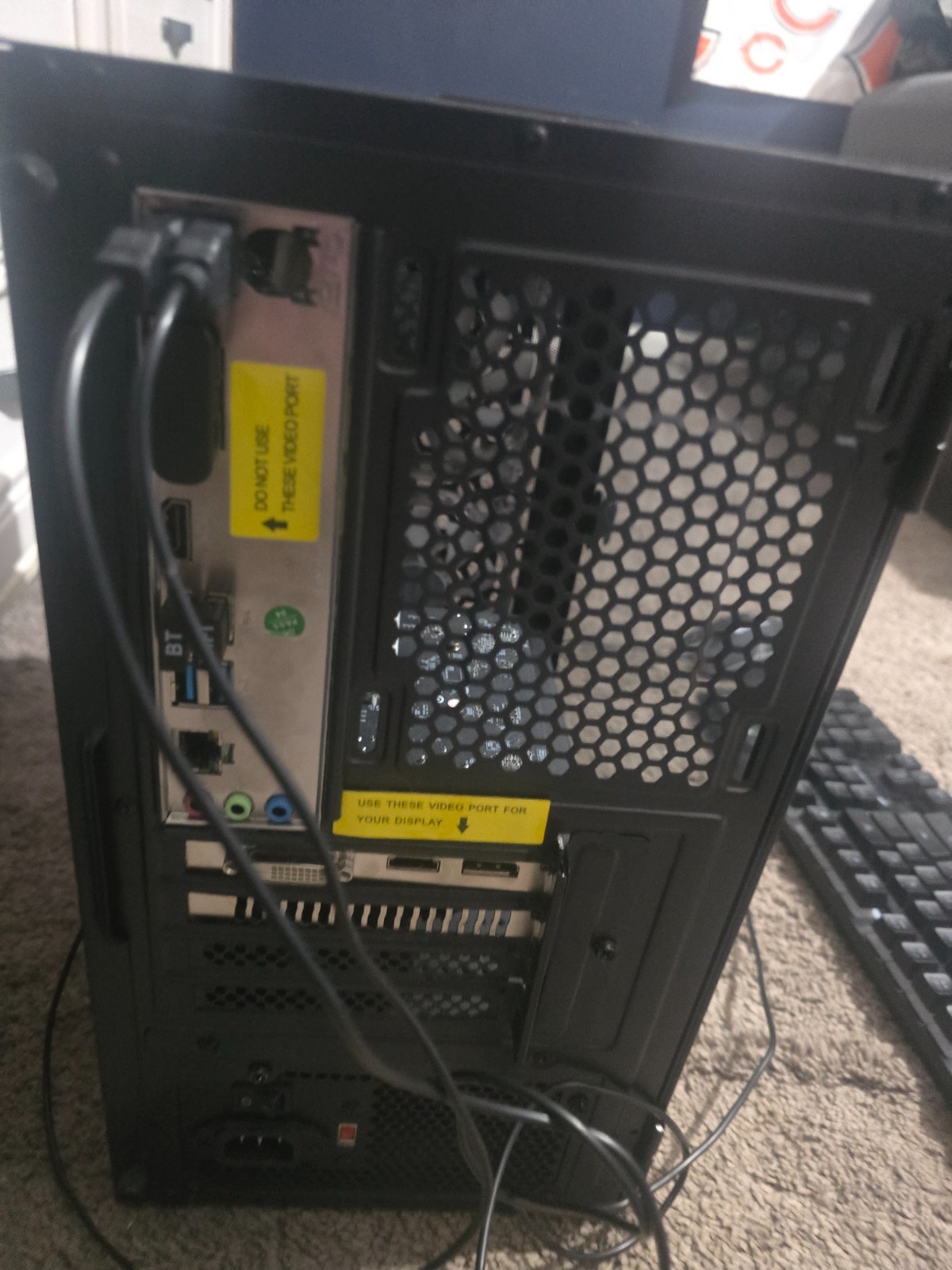Used gaming computer. Fully functioning, cords and keyboard and mouse.
