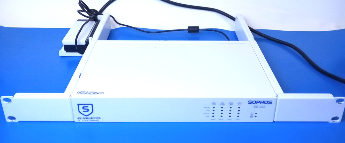 Sophos SG 135 Rev.2 Network Security Appliance