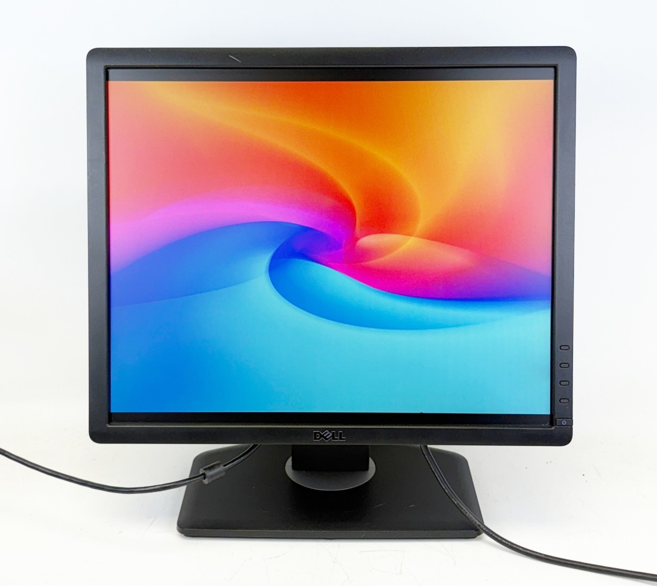 Dell P1913S LED Monitor 19" VGA DVI DP w/2-Port USB P1913Sb P1913Sf
