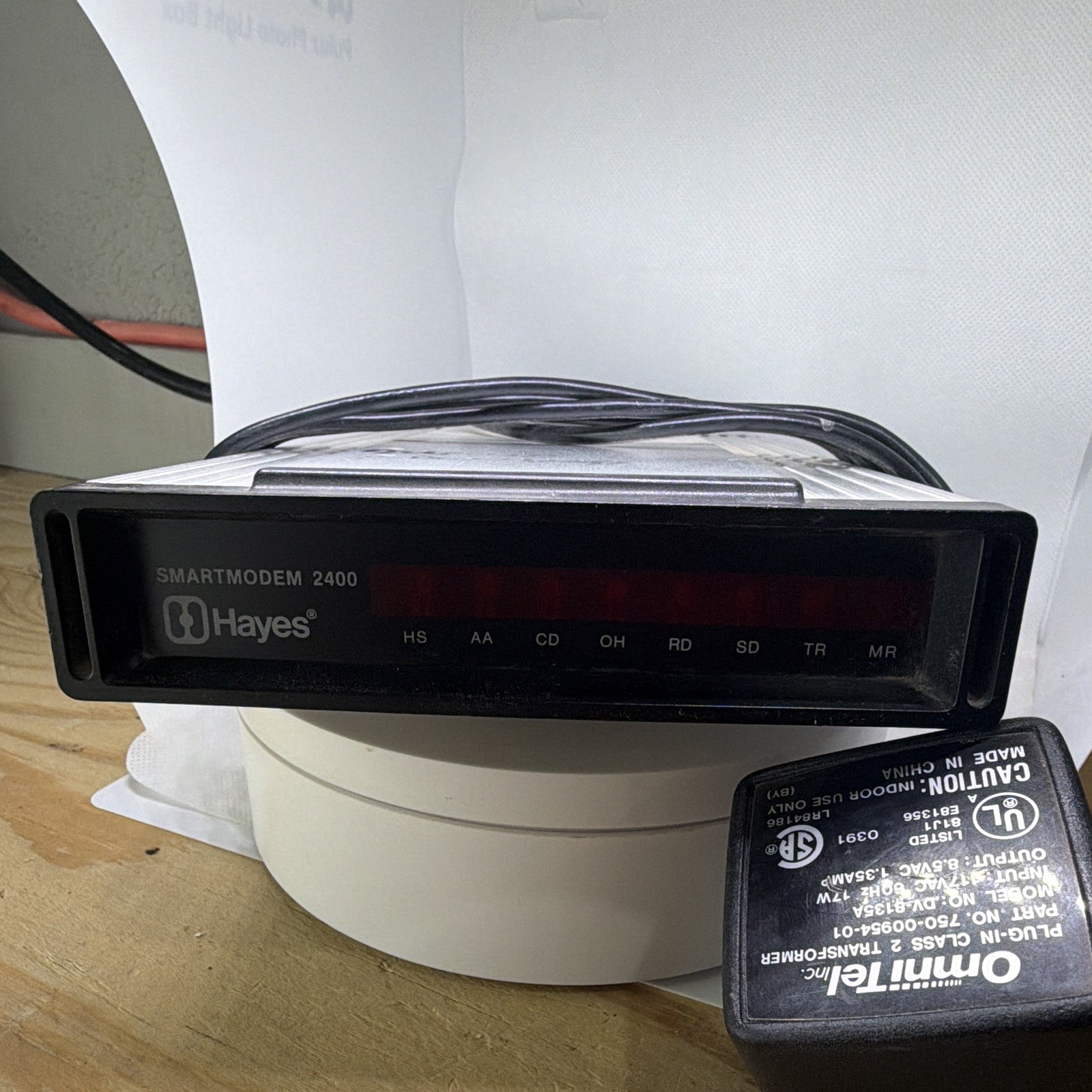 Hayes Smartmodem 2400 Dial-Up External Modem 2400 bps Serial RS-232 231AA