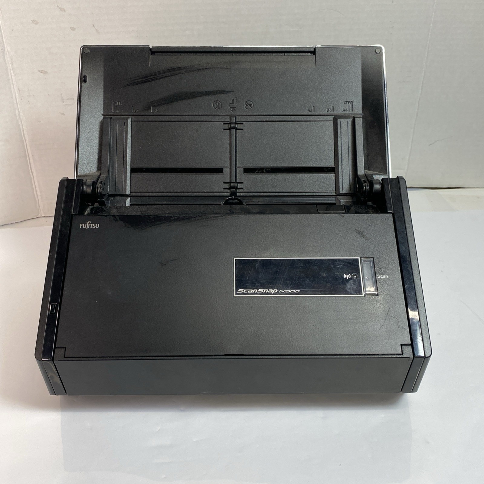 Fujitsu ScanSnap iX500 Color Duplex Image Scanner w/ Cord Powers On Read
