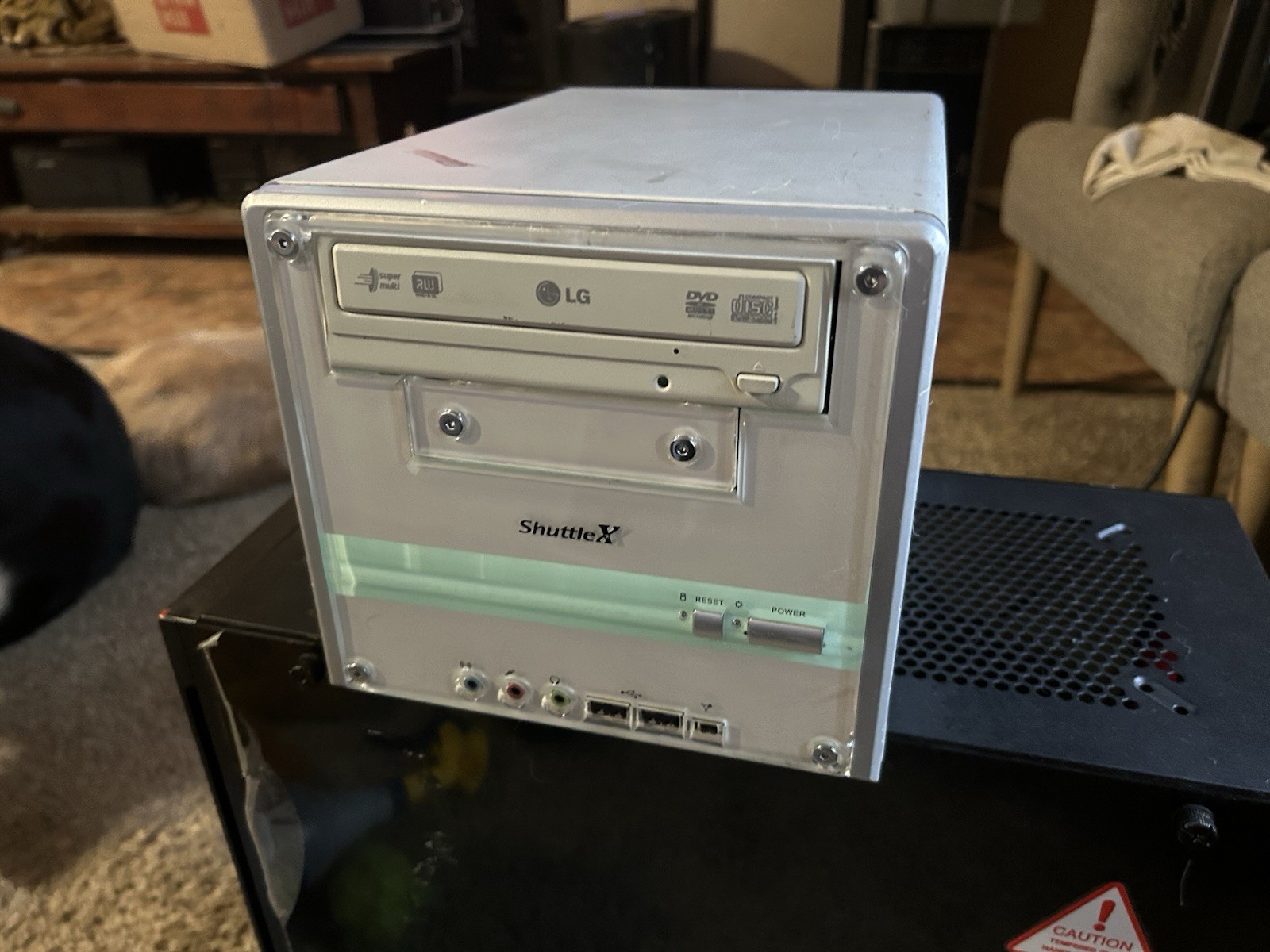 Shuttle XPC SK43G Cube Mini PC Athlon XP 2800+ 2GHZ 512MB 80GB DVDRW Vintage SFF