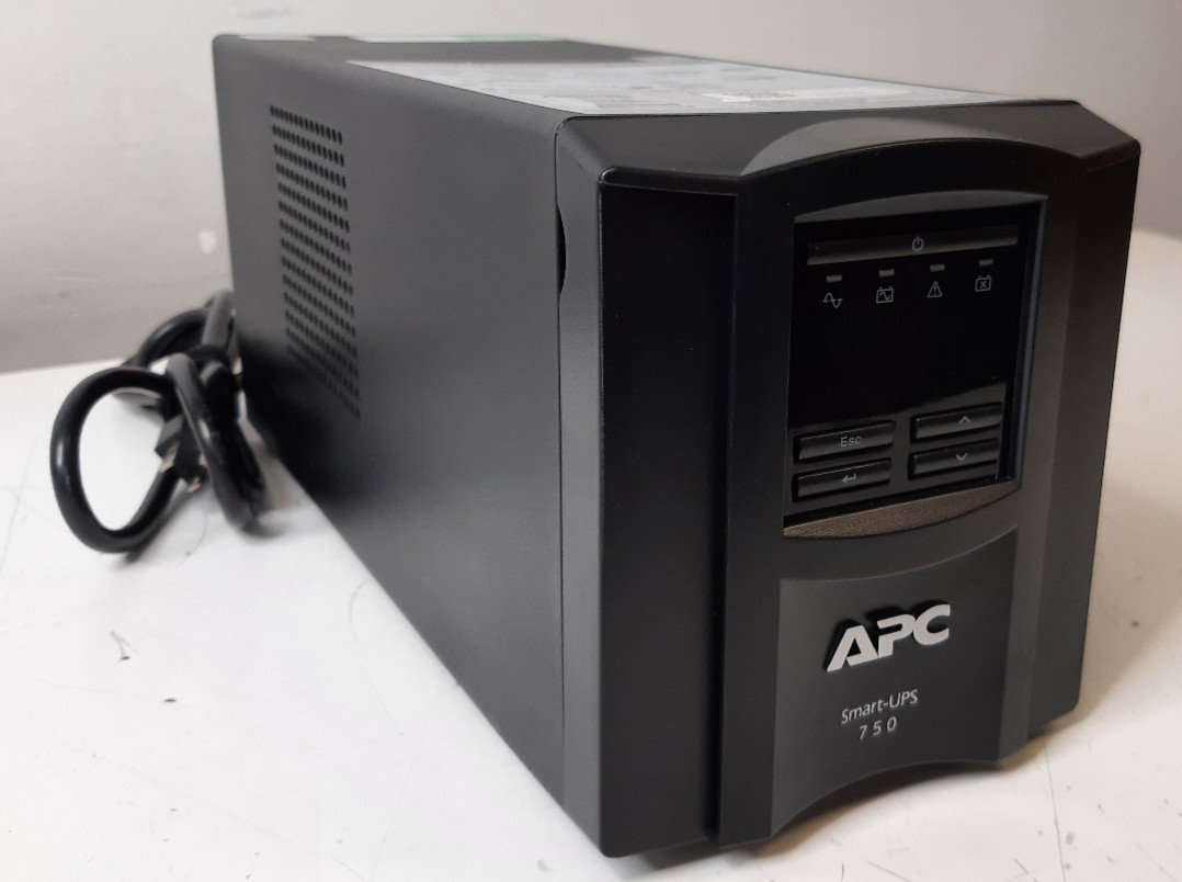 APC Smart-UPS 750 (SMT750C) Uninterruptible Power Supply - Tested - No Battery