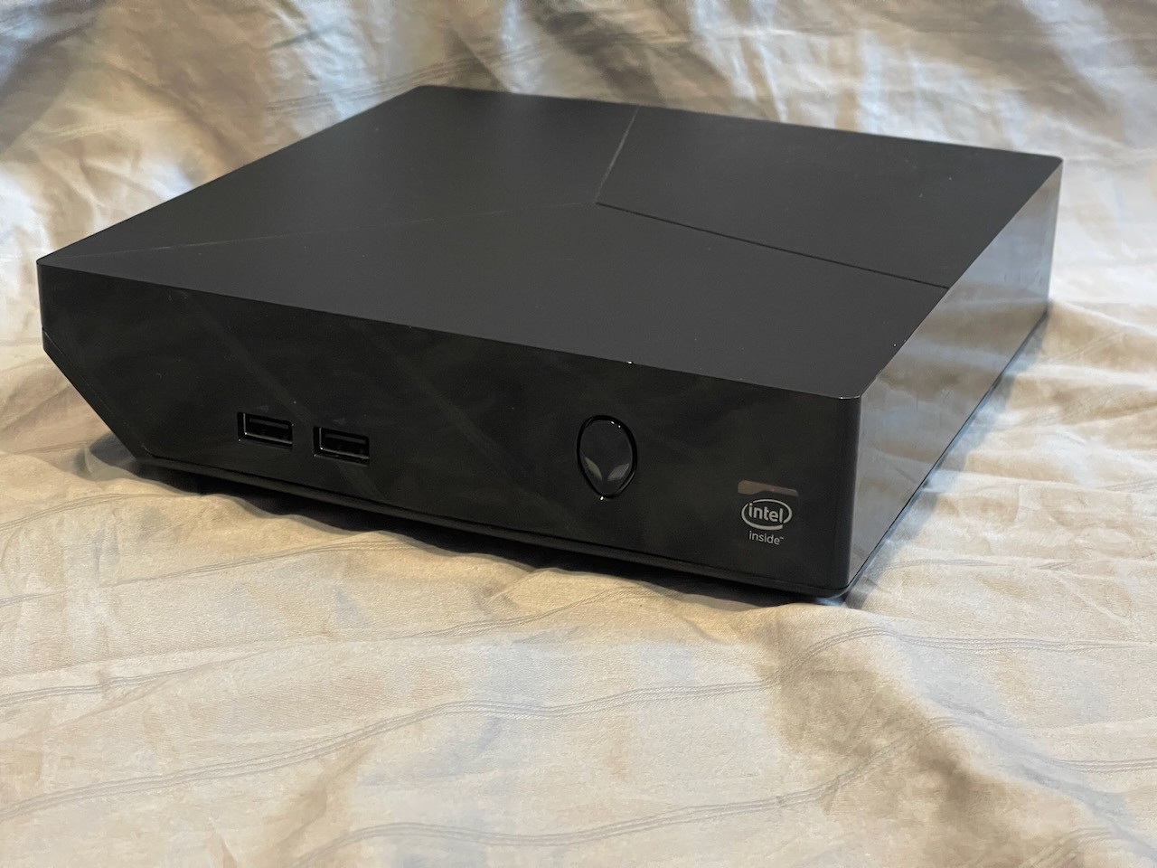 Dell Alienware Alpha D07U Steam Machine i3 Desktop Computer Yellow Light Flash