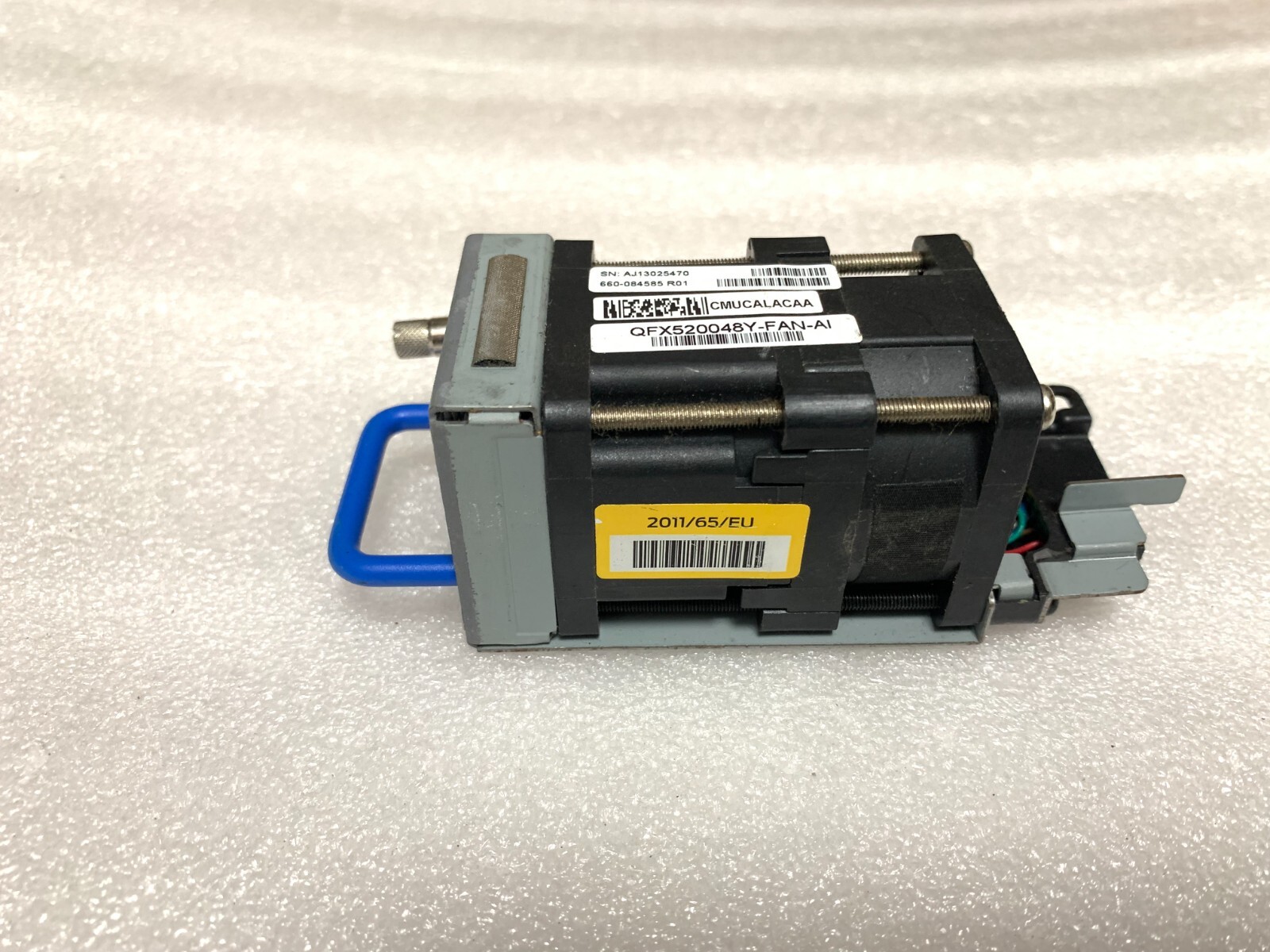 Orginal Juniper QFX520048Y-FAN-AI Fan Module - Airflow In (Back-to-Front)