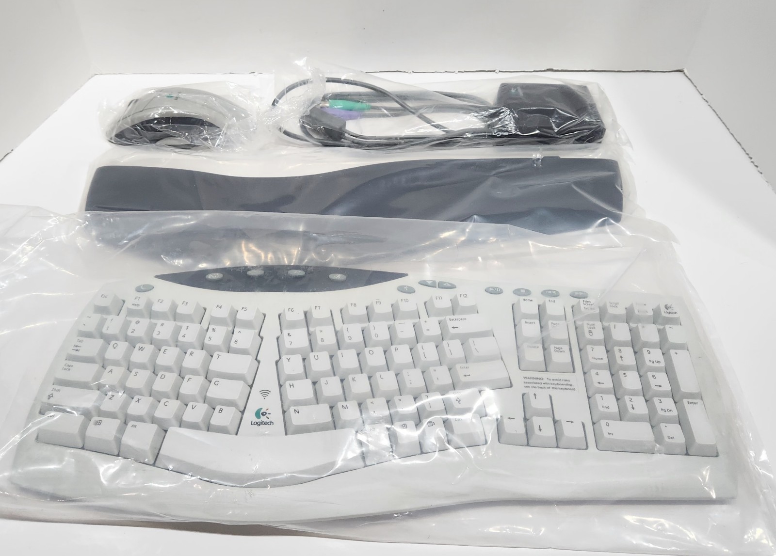 Vintage Logitech Cordless Desktop Pro Ergonomic Keyboard Mouse Receiver Set New