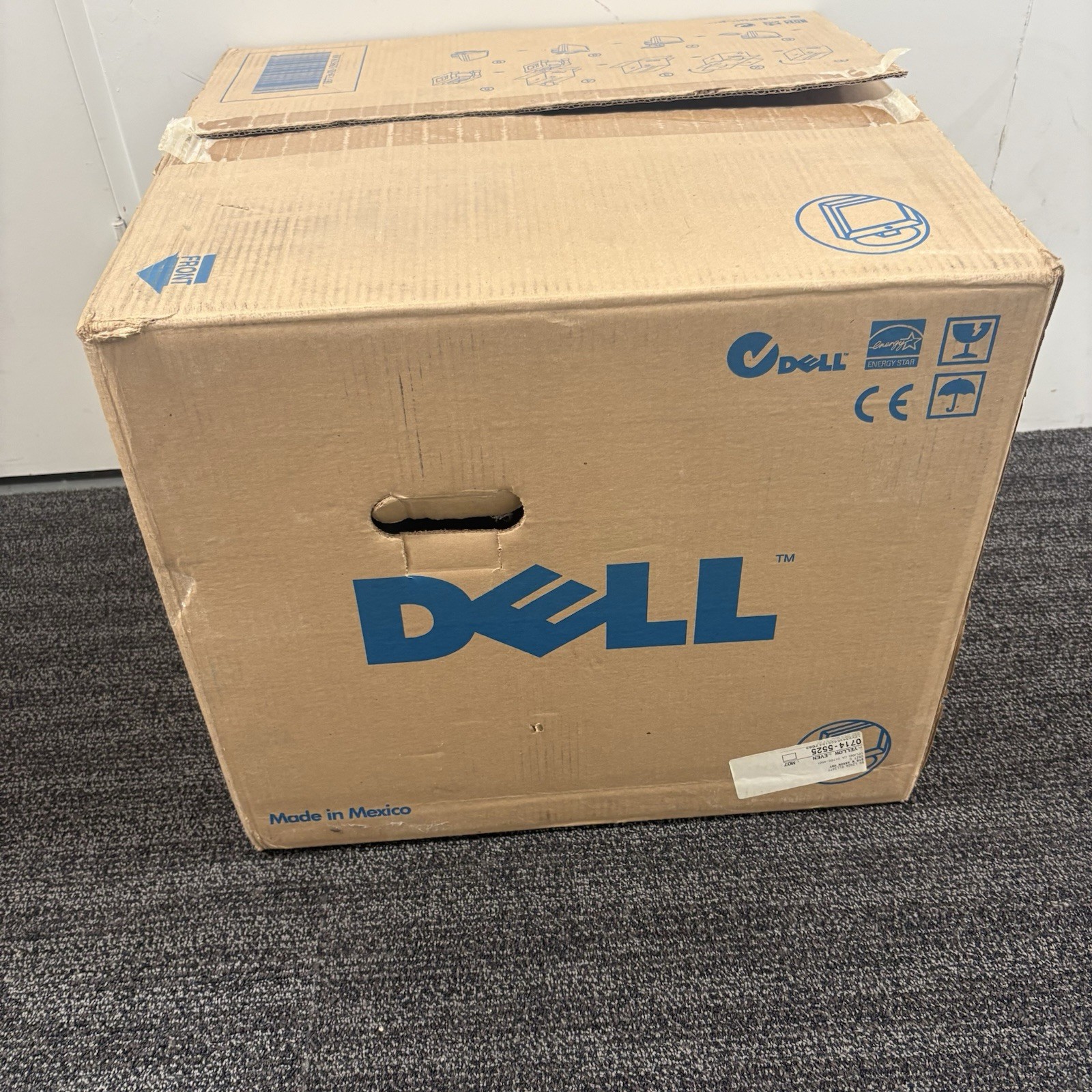 Dell E773s 17” CRT Computer Monitor VGA Vintage Retro Gaming NOB *Local Pick Up