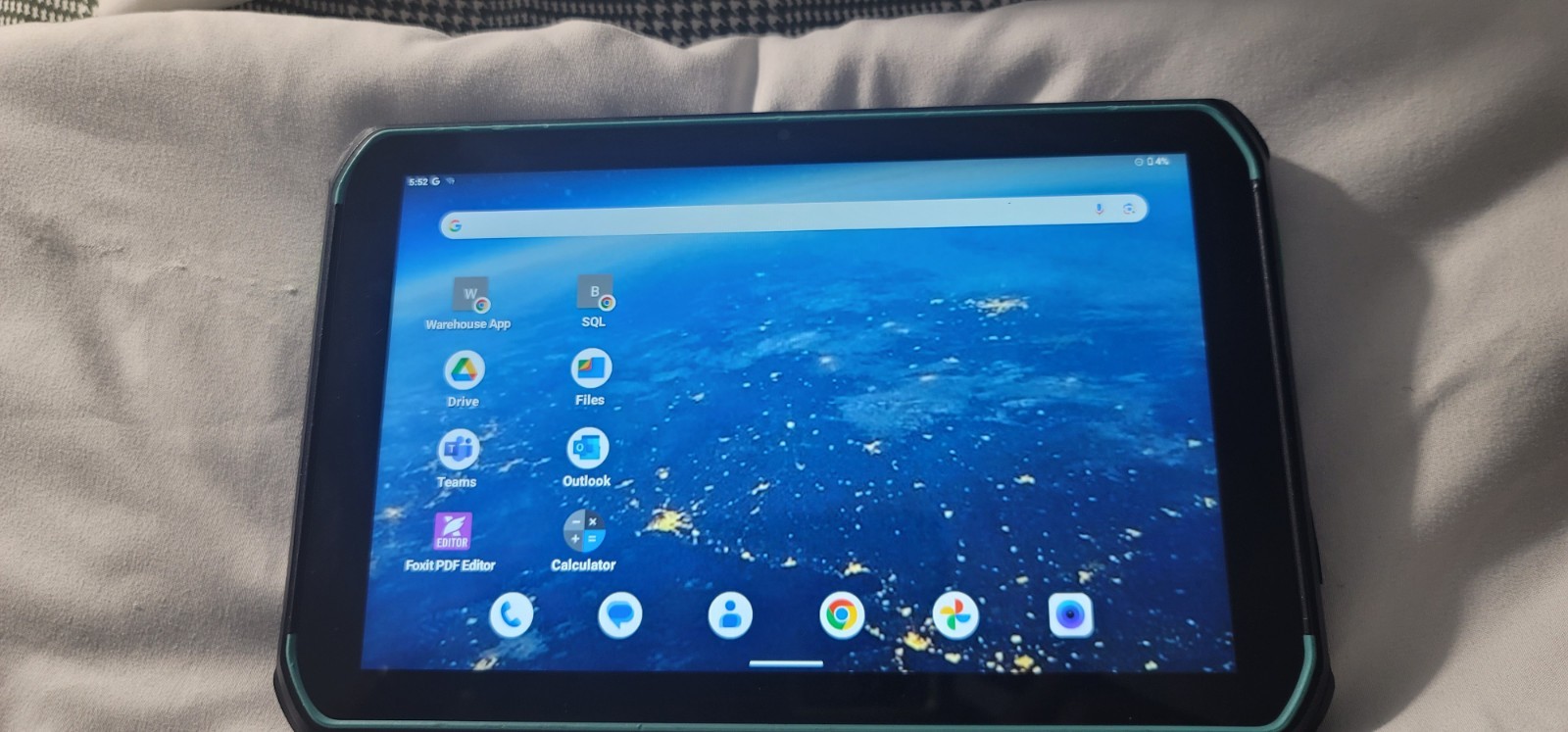 MUNBYN Rugged Android Tablet Scanner 8in 6GB RAM 128GB Black ILT01P-2D-BK-US