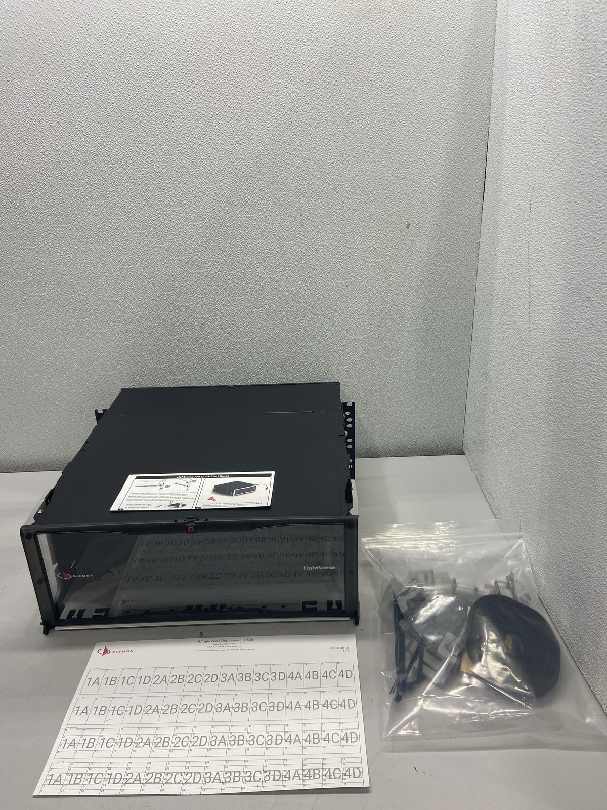 Siemon Fiber Enclosure Rack-Mount 4RU Rack Units Black Housing LVE-4U-MD-P01A