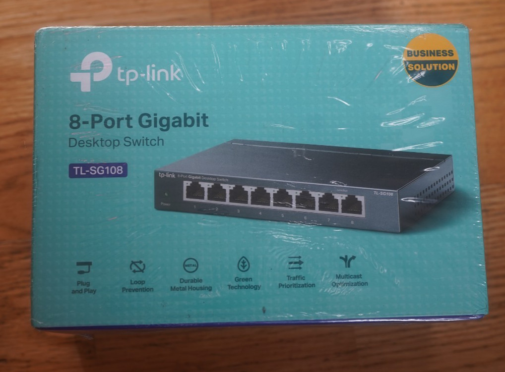 TP-LINK 8 PORT GIGABIT DESKTOP SWITCH TL-SG108 FOR SMALL AND HOME OFFICE SEALED