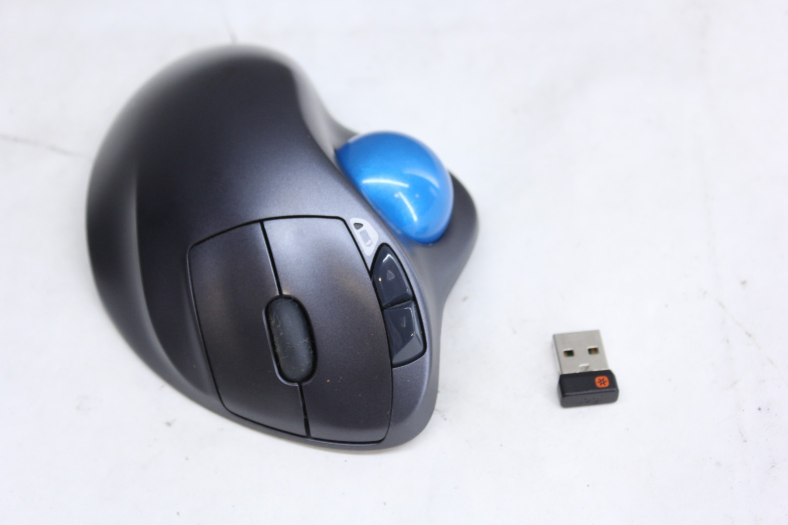 Logitech M570 - Cosmetic Wear, Scroll Wheel Rubber* w/Unify Receiver
