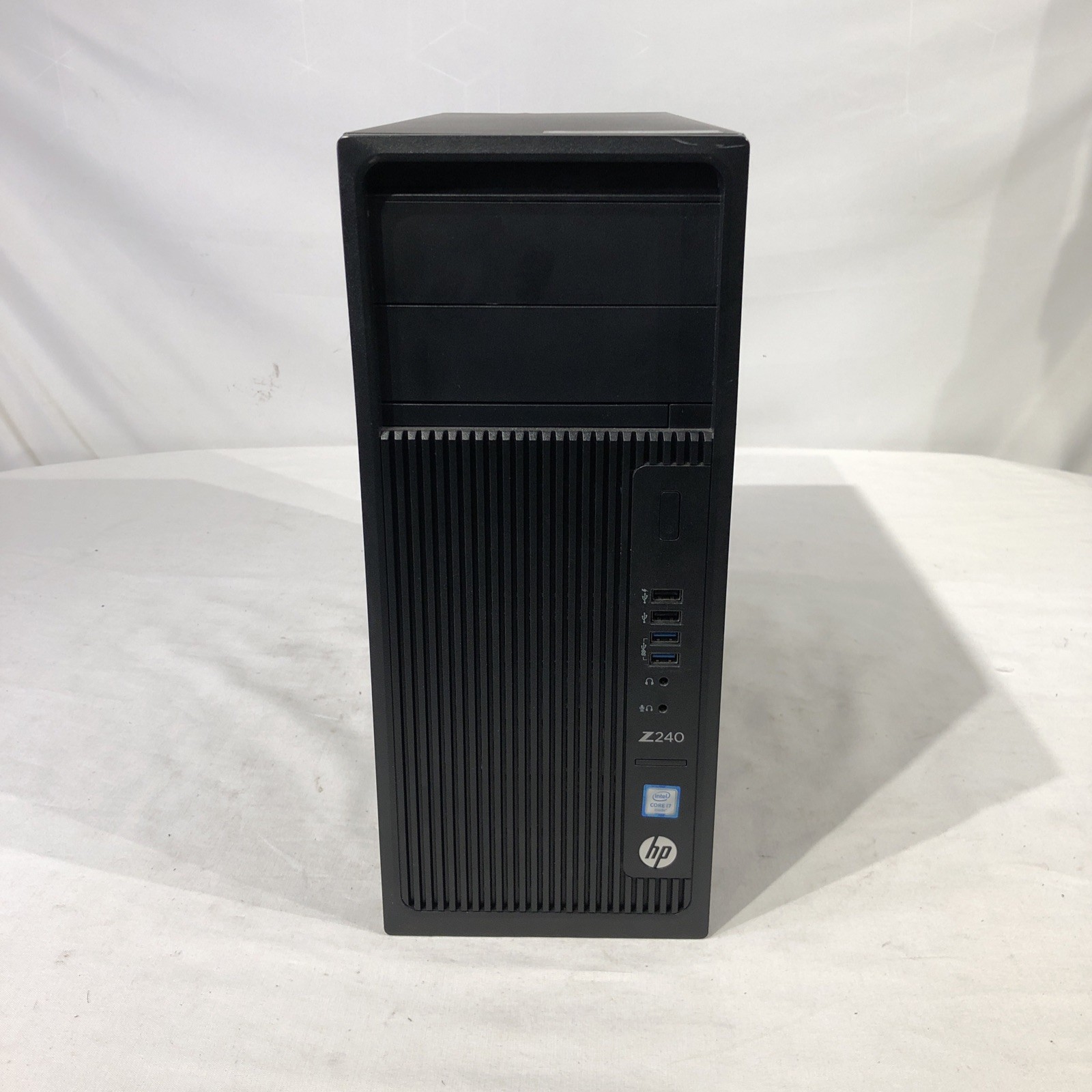 HP Z240 Tower Workstation Intel core I7-6700 3.4 GHz 32 GB ram 1 TB HDD/Win 10