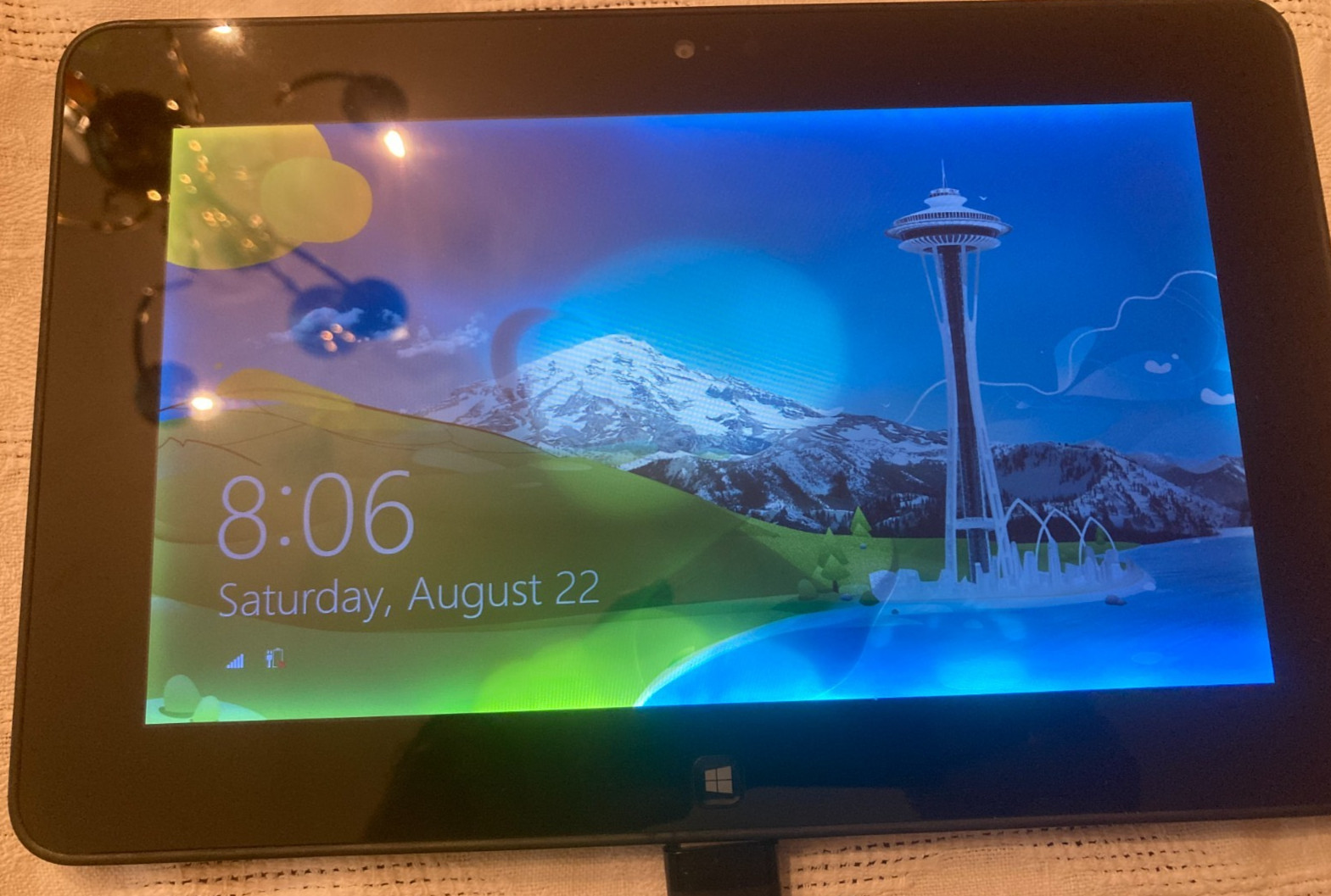 Dell Latitude 10 ST2 10.8" Touchscreen Windows Tablet with Power Cord - Working