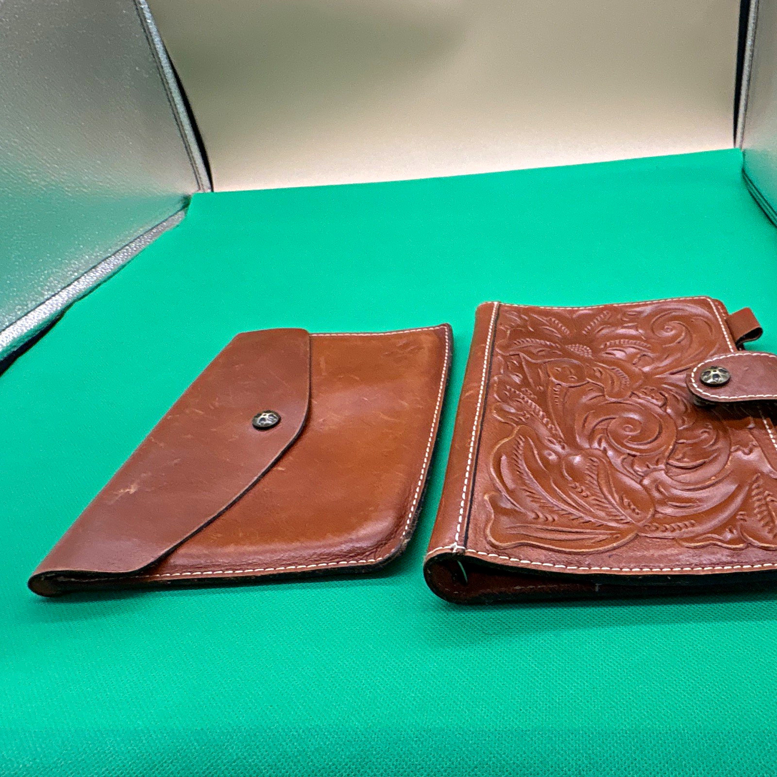 Patricia Nash Tan Leather Set: Tooled Chieti 6-Ring Agenda & Envelope Tech Pouch