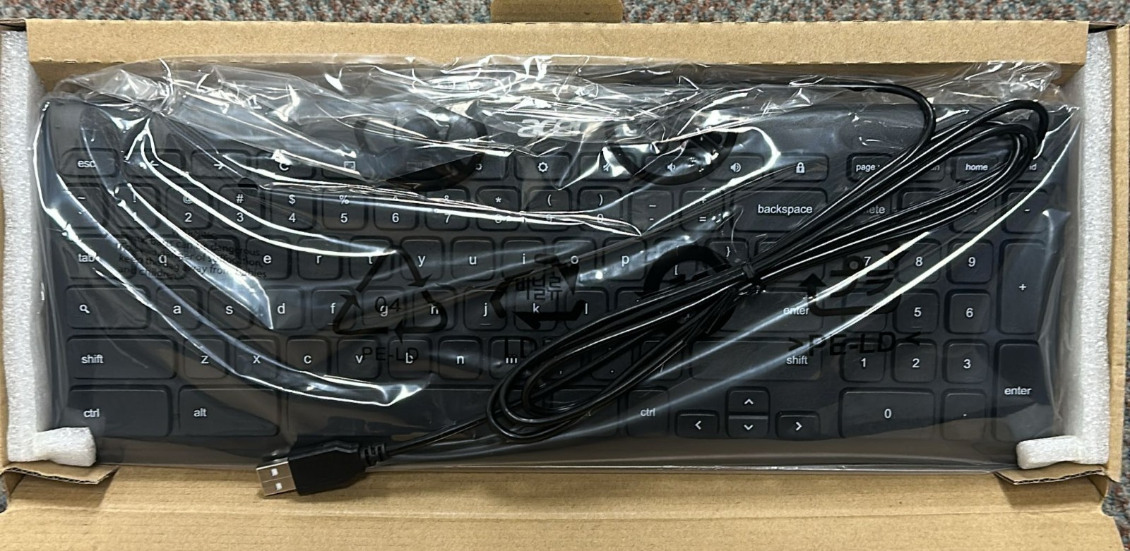 Acer DKUSB1P00U USB Wired Standard Desktop Keyboard – Full-Size Plug & Play