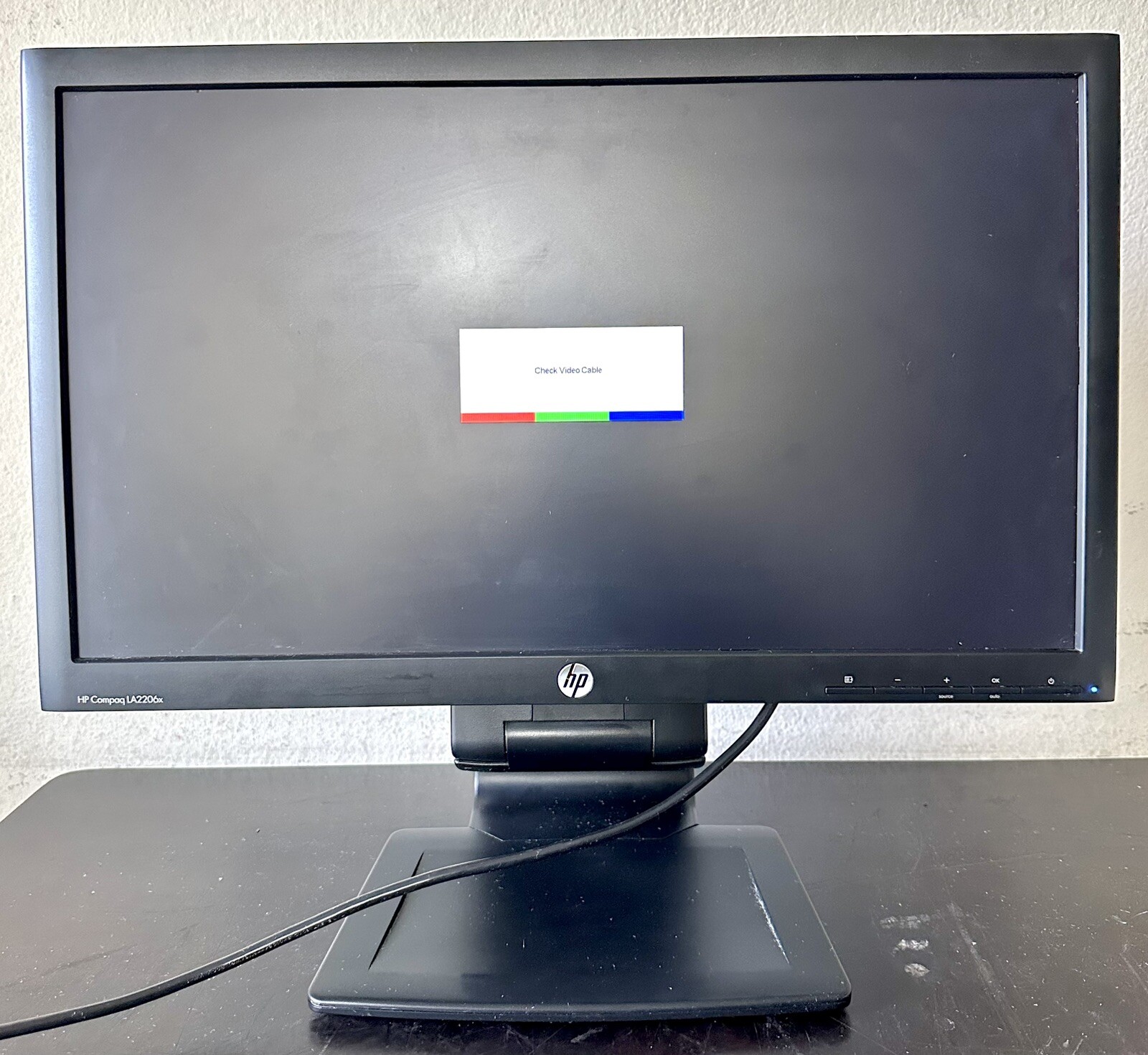 HP Advantage Widescreen LA2206X LED LCD 21.5 Inch Computer Backlit Monitor
