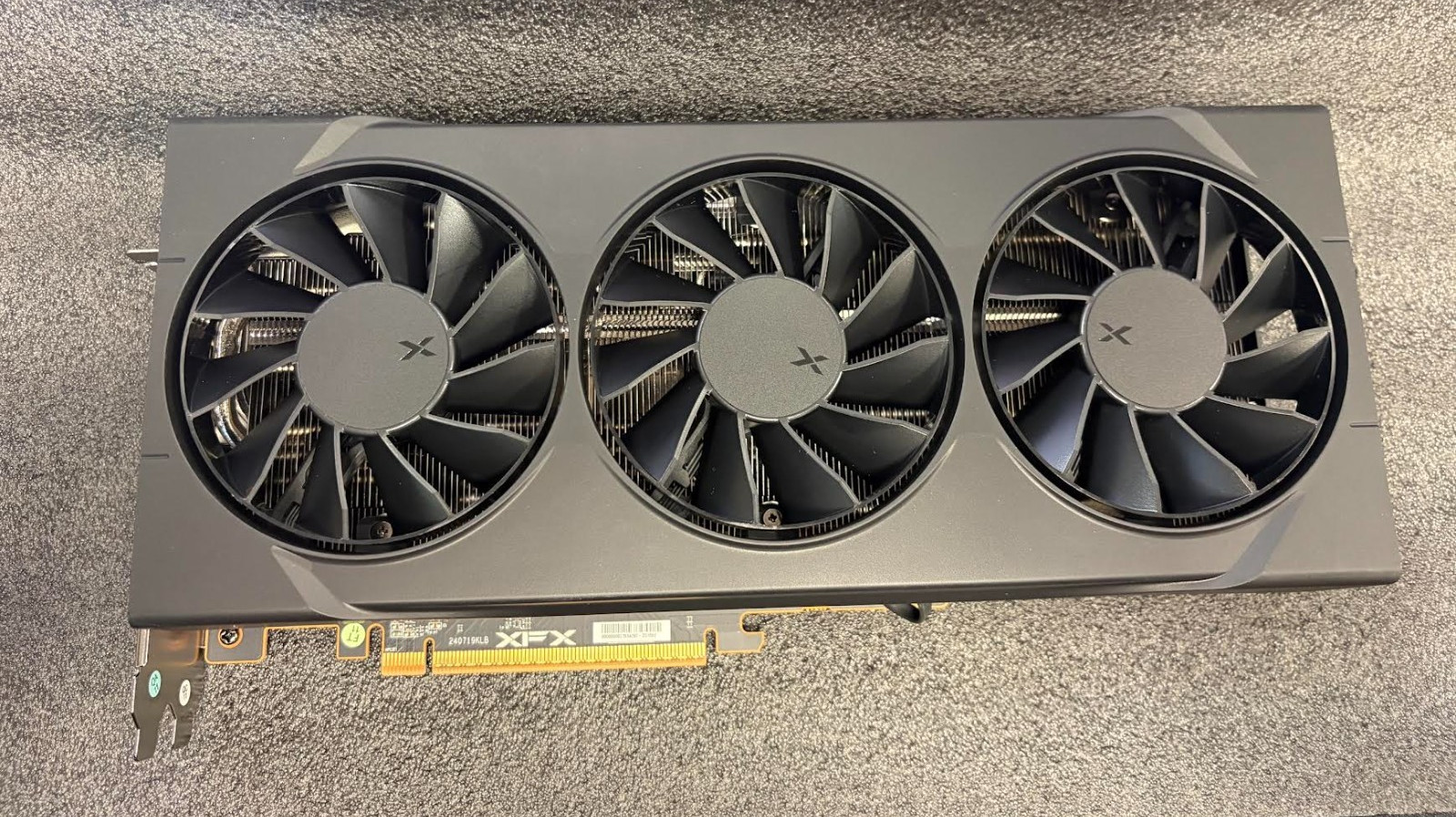 XFX Swift AMD Radeon RX 9070 OC Triple Fan Gaming Edition with 16GB GDDR6 - USED