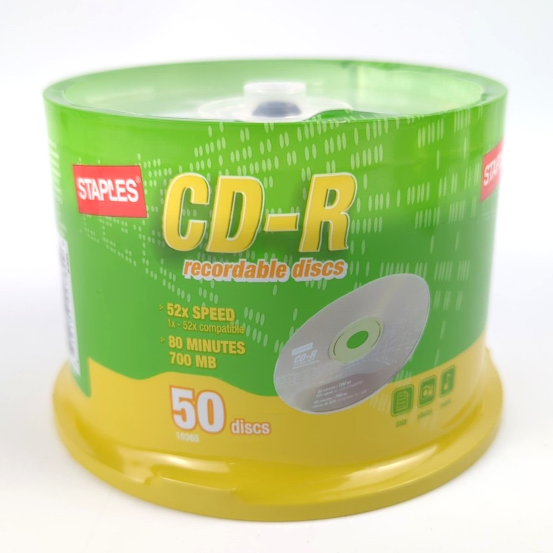 STAPLES CD-R 700MB 80-Min 52x Speed 50 Pack Spindle NEW Sealed Blank Discs