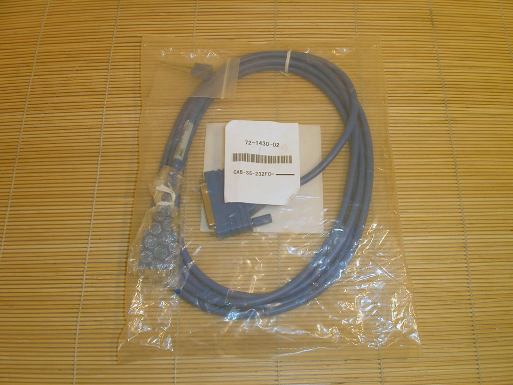 NEW CAB-SS-232FC for Cisco Smart Serial 26 Pin to RS232 DCE NEW 