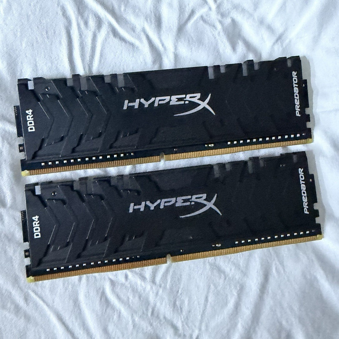 HyperX Predator DDR4 SDRAM DIMM RAM Memory (2 8Gb) 