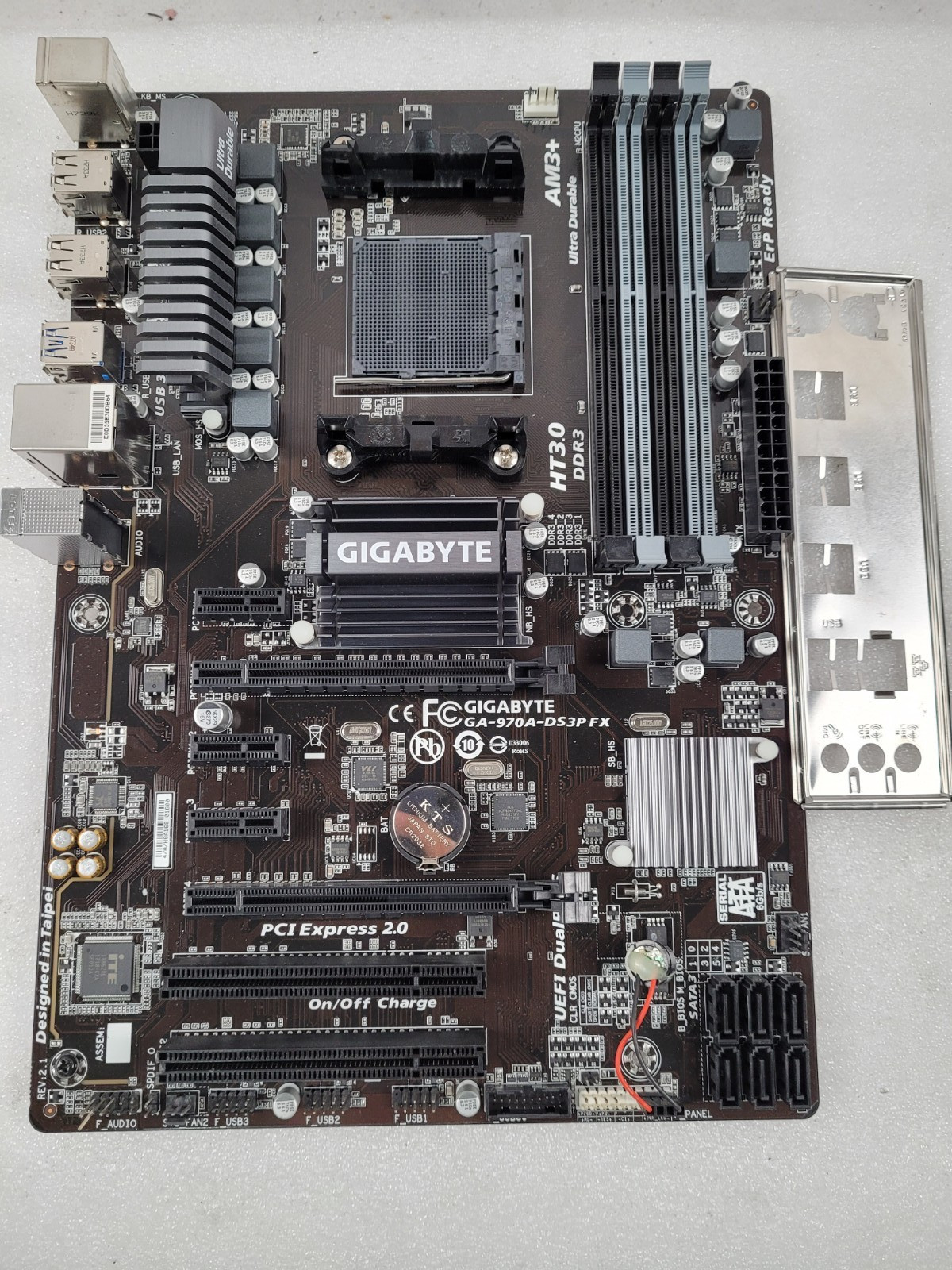 Gigabyte GA-970A-DS3P FX AM3+ DDR3 Motherboard