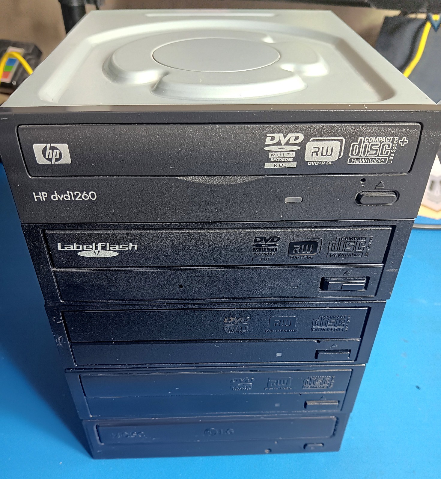 LOT OF 5 Various Model DVD±RW/CD-RW SATA Burner Drive 5.25"