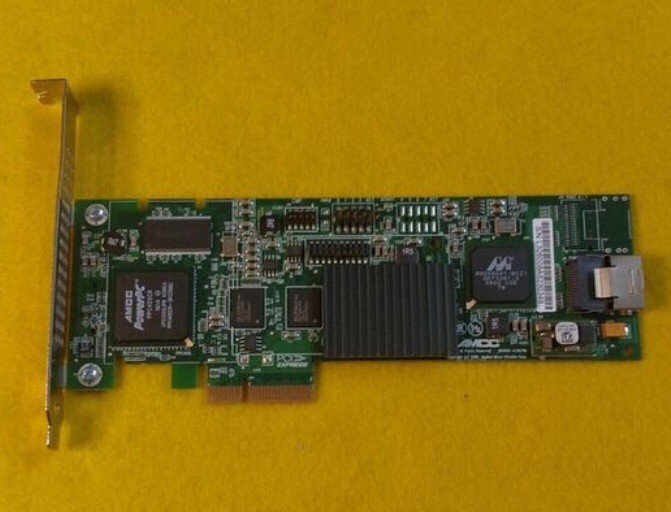 AMCC 700-3260-10 B 9650SE-4LPML PCI Express Card 