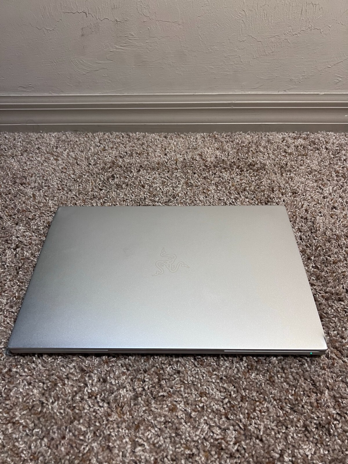 Razer Blade 15 Advanced 2021 - RTX 2060 - i7-8750H - Mercury White Edition