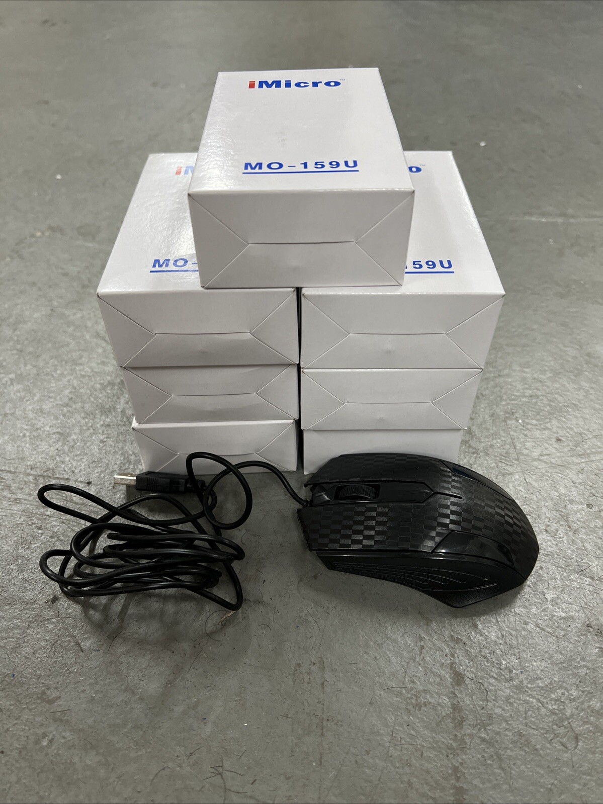 iMicro MO-159U Wired USB Optical Ergonomic Scrolling Computer Mouse NEW IN BOX
