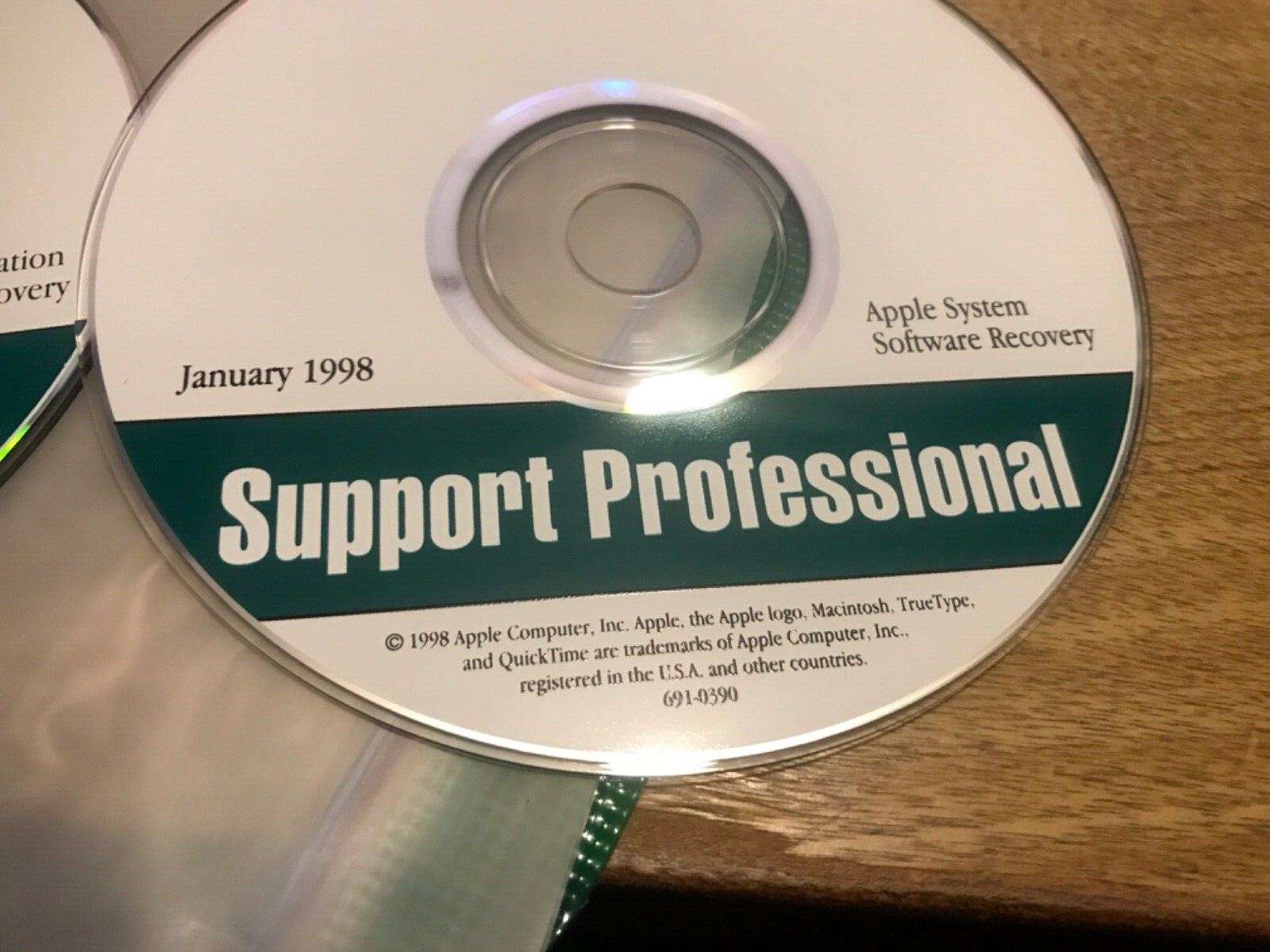 RARE *  Macintosh SUPPORT PROFESSIONAL CD-ROM Jan. 1998 System Software Recovery