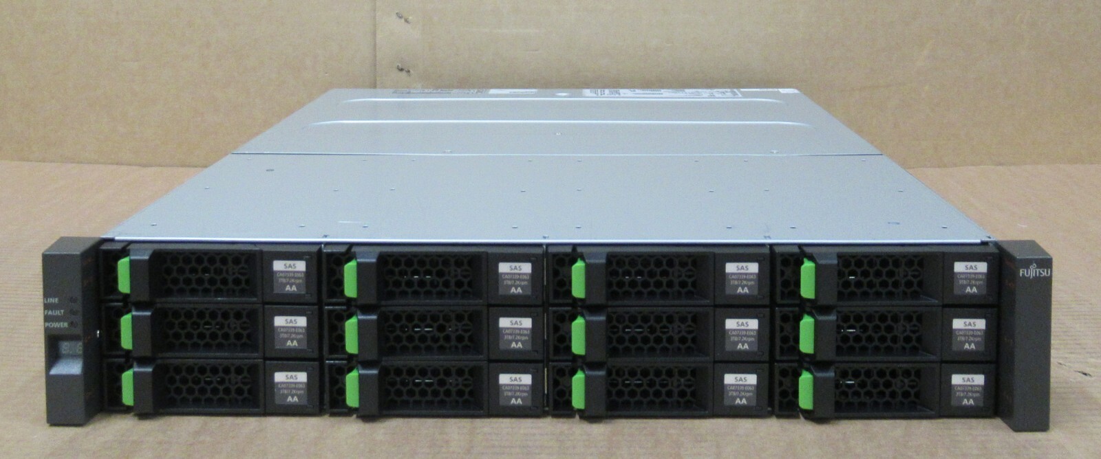 Fujitsu ETERNUS CS800 S4 Shelf 2x IOM6 Control 36TB HDD CA07339-E063 2x PSU