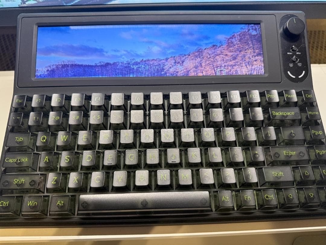 AJAZZ AKP846 84-Key Mechanical Keyboard 10.1 Inch Touch Screen Pre-owned Japan