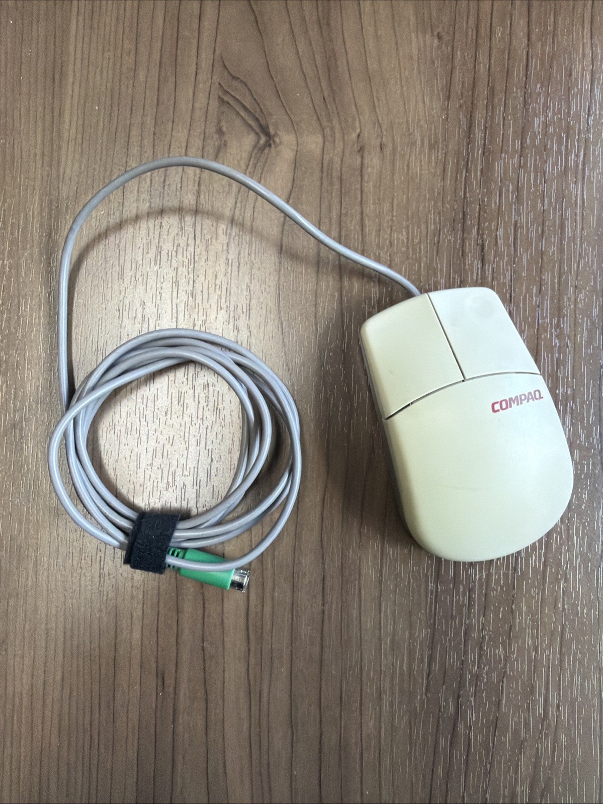 Vintage Compaq MUS9J PS/2 Ball Mouse 2 Button Wired Mechanical Off White Retro