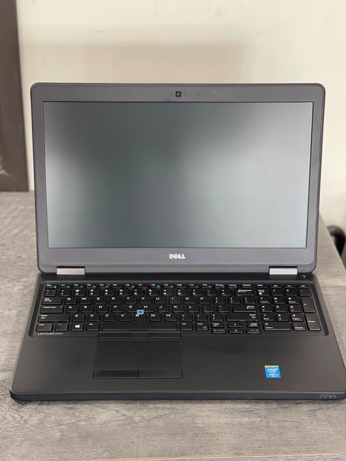 FAST Dell Laptop 15.6" Core 5th Gen 16GB 1TB SSD Win 10 Light Gaming VERY NICE