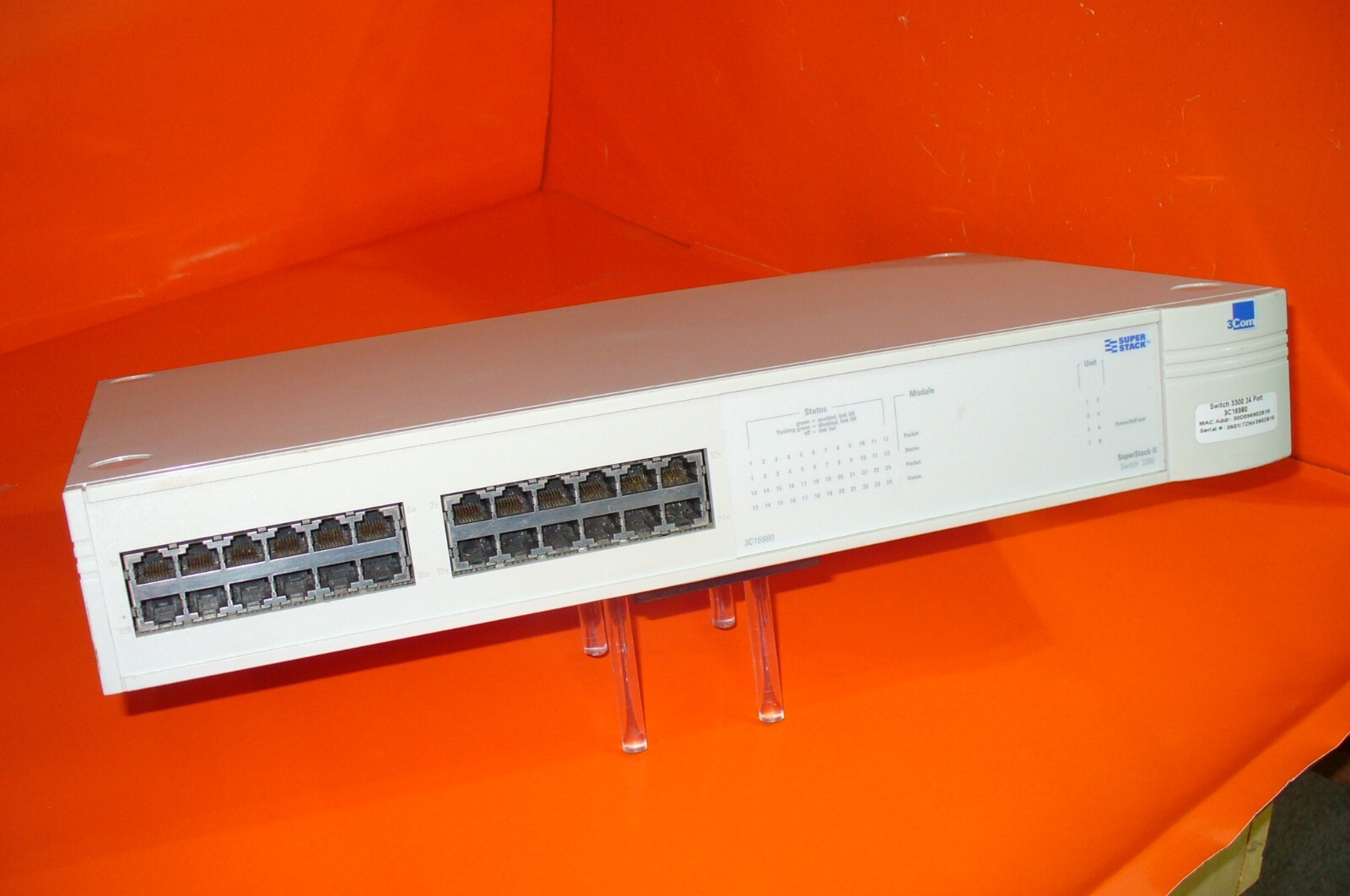 3-COM SUPERSTACK II SWITCH 3300 24- PORT 3C16980 RACK MOUNTS, CORD & MODULE INCL