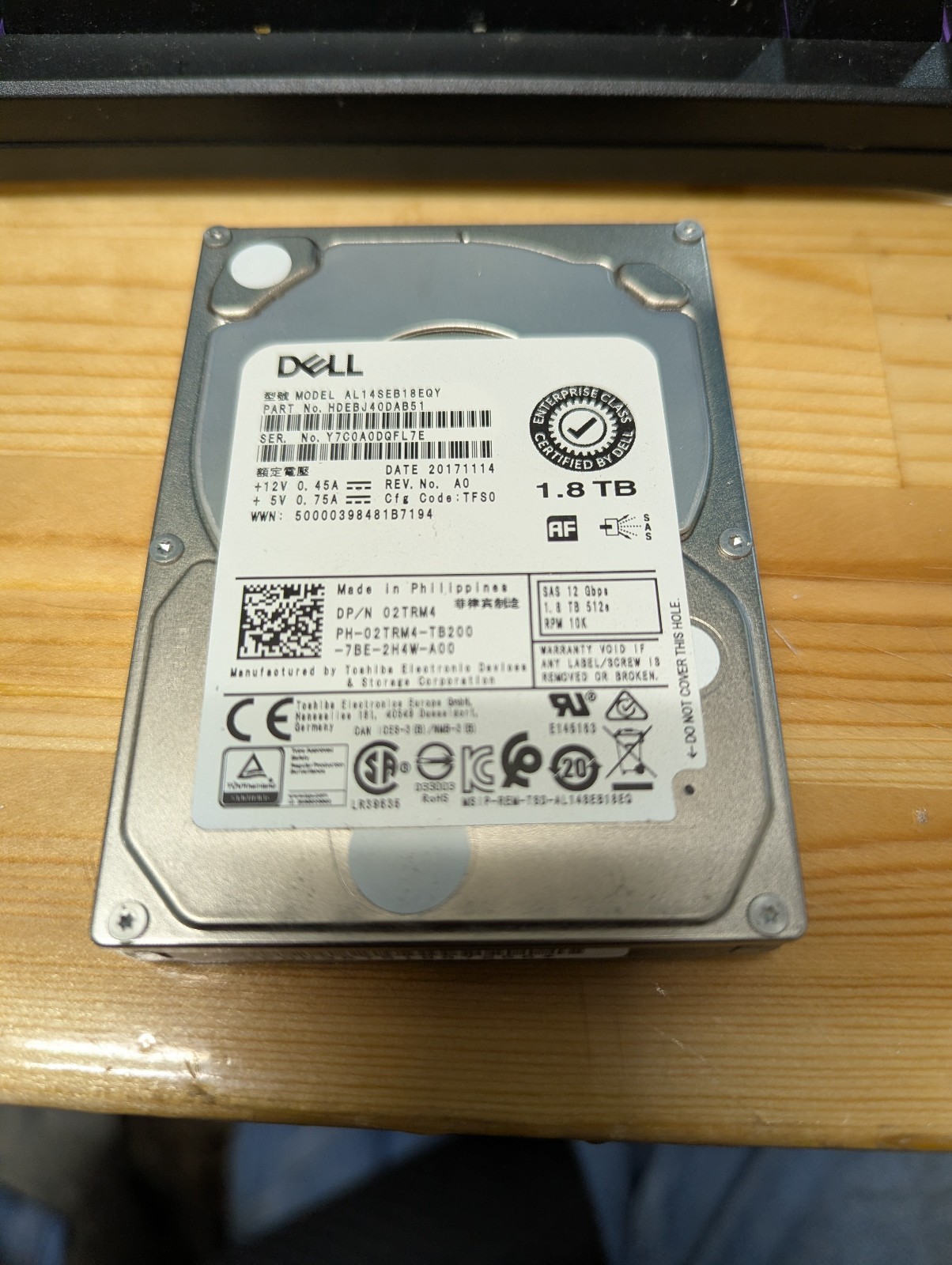 Dell 02TRM4 1.8TB 10K RPM 2.5" SAS HDD AL14SEB18EQY HDEBJ40DAB51 (NOT SATA)