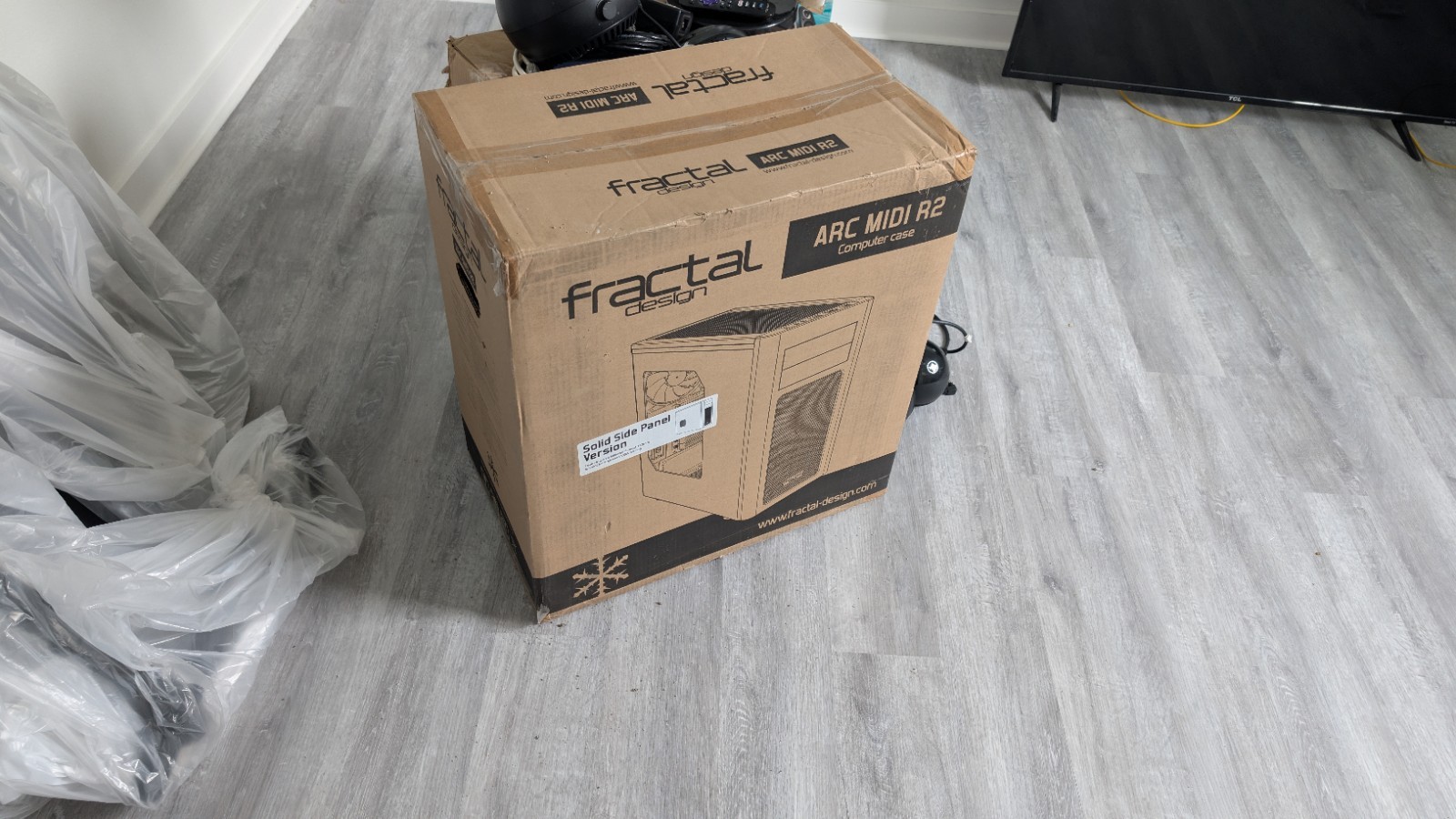 Fractal Design Arc Midi R2 ATX Mid Tower Case Solid Side Panel