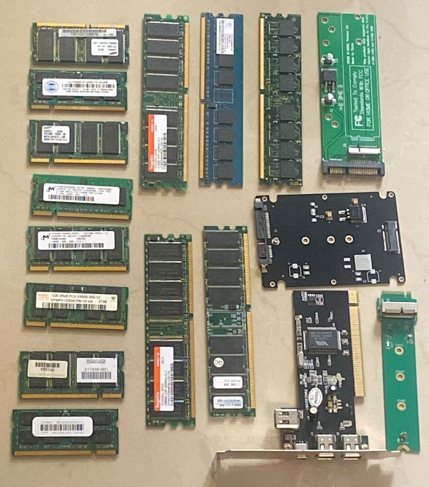 13 APPLE computers memmory - 256 and 512 MB and some extra parts (4)