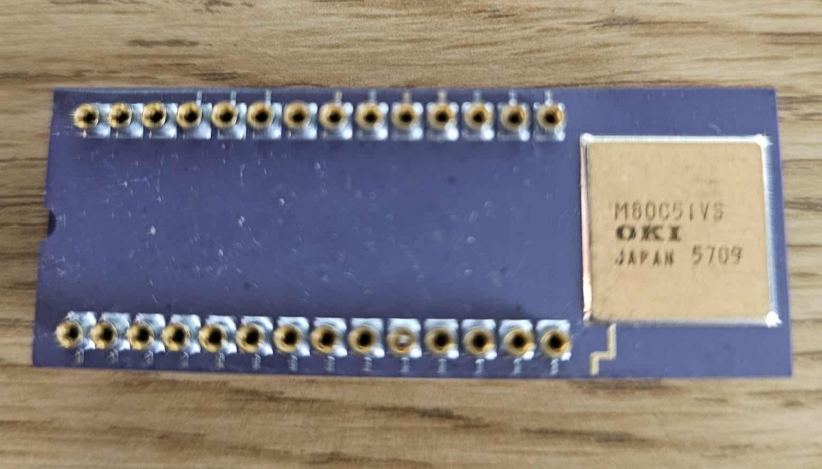 Rare Retro NOS Purple Gold Ceramic IC Retro CMOS OKI M80C51 MCU Piggyback