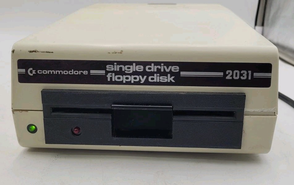 Commodore 2031 SINGLE Drive Floppy Disk PET CBM IEEE-488 TESTED TO POWER